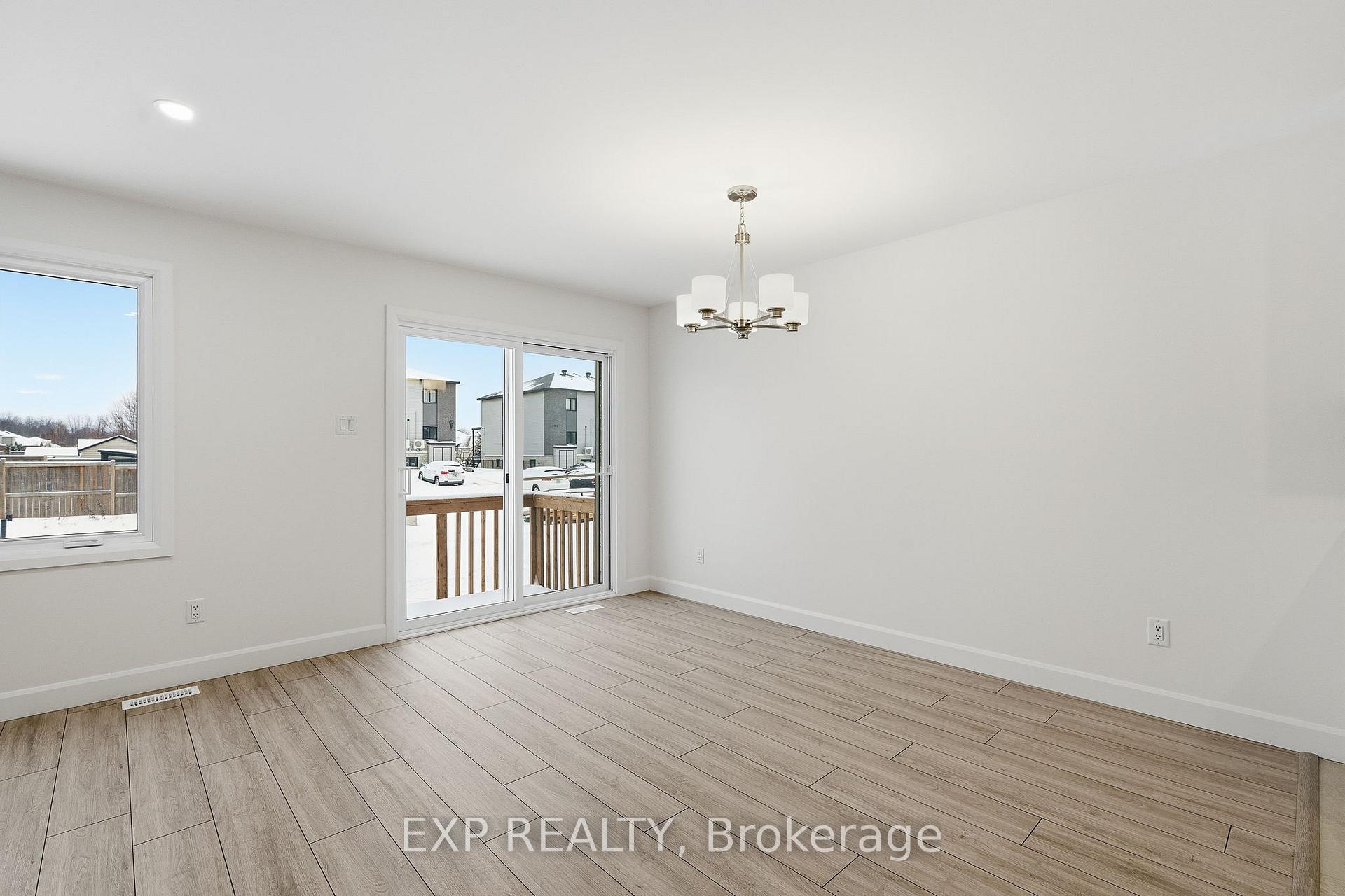 Photo 9 of 245 Sumac Street, The Nation, Limoges — HOMEH