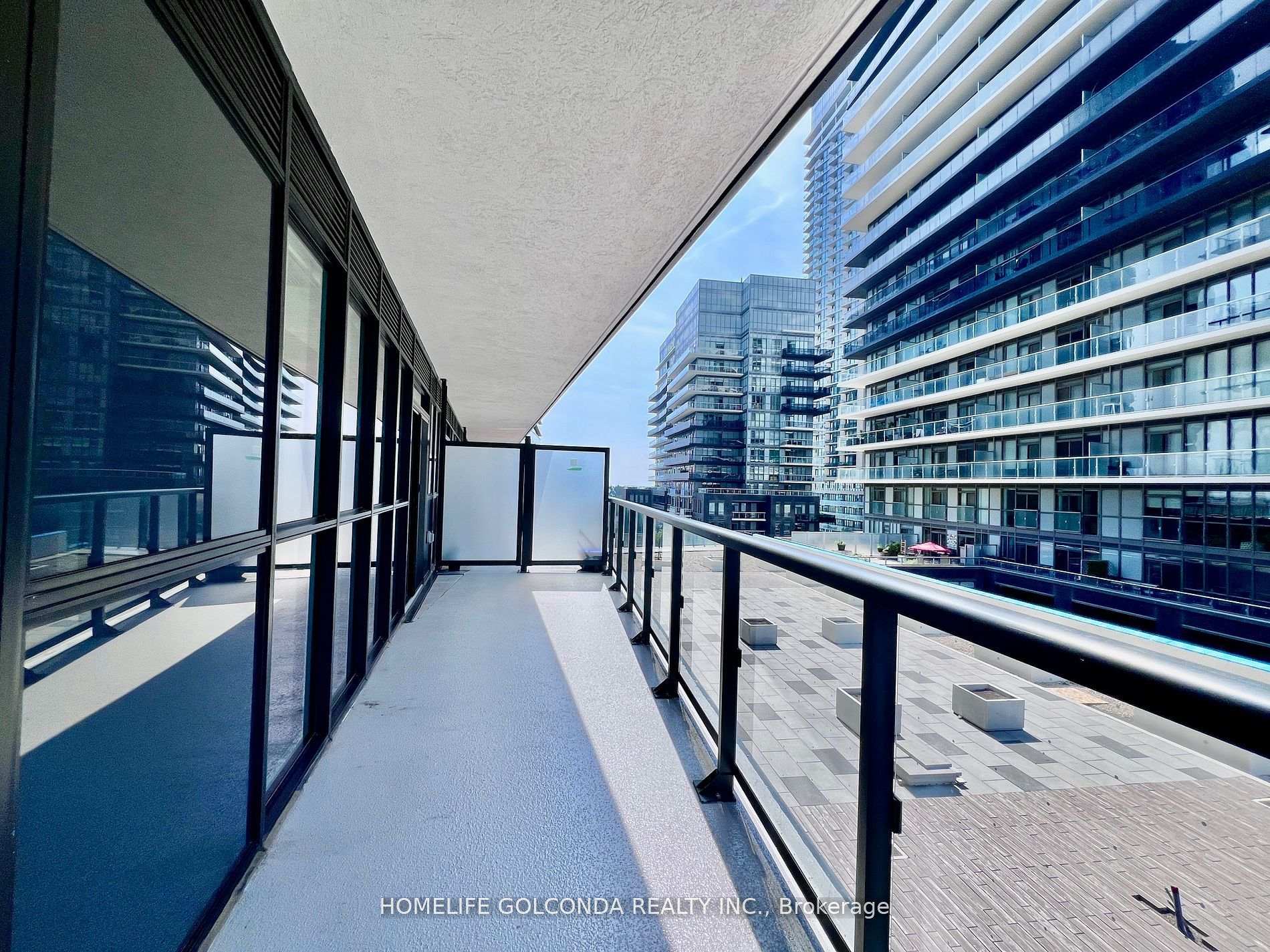 Photo 5 of Unit 608, 38 Annie Craig Drive, Etobicoke, Mimico — HOMEH