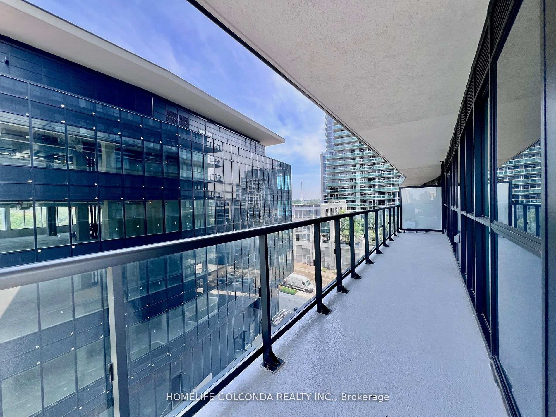 Photo 6 of Unit 608, 38 Annie Craig Drive, Etobicoke, Mimico — HOMEH