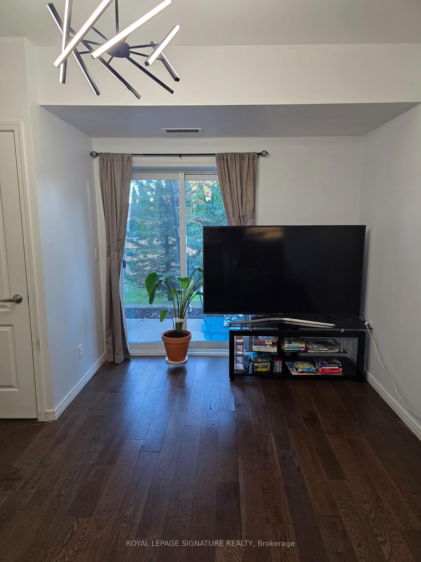 Photo 41 of Unit 102, 910 Wentworth Street, Peterborough, Otonabee Ward 1 — HOMEH