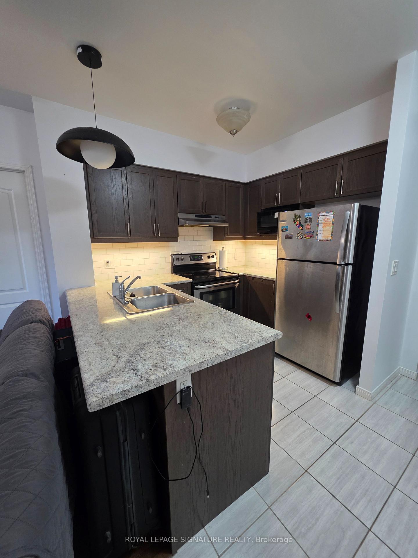Photo 44 of Unit 102, 910 Wentworth Street, Peterborough, Otonabee Ward 1 — HOMEH