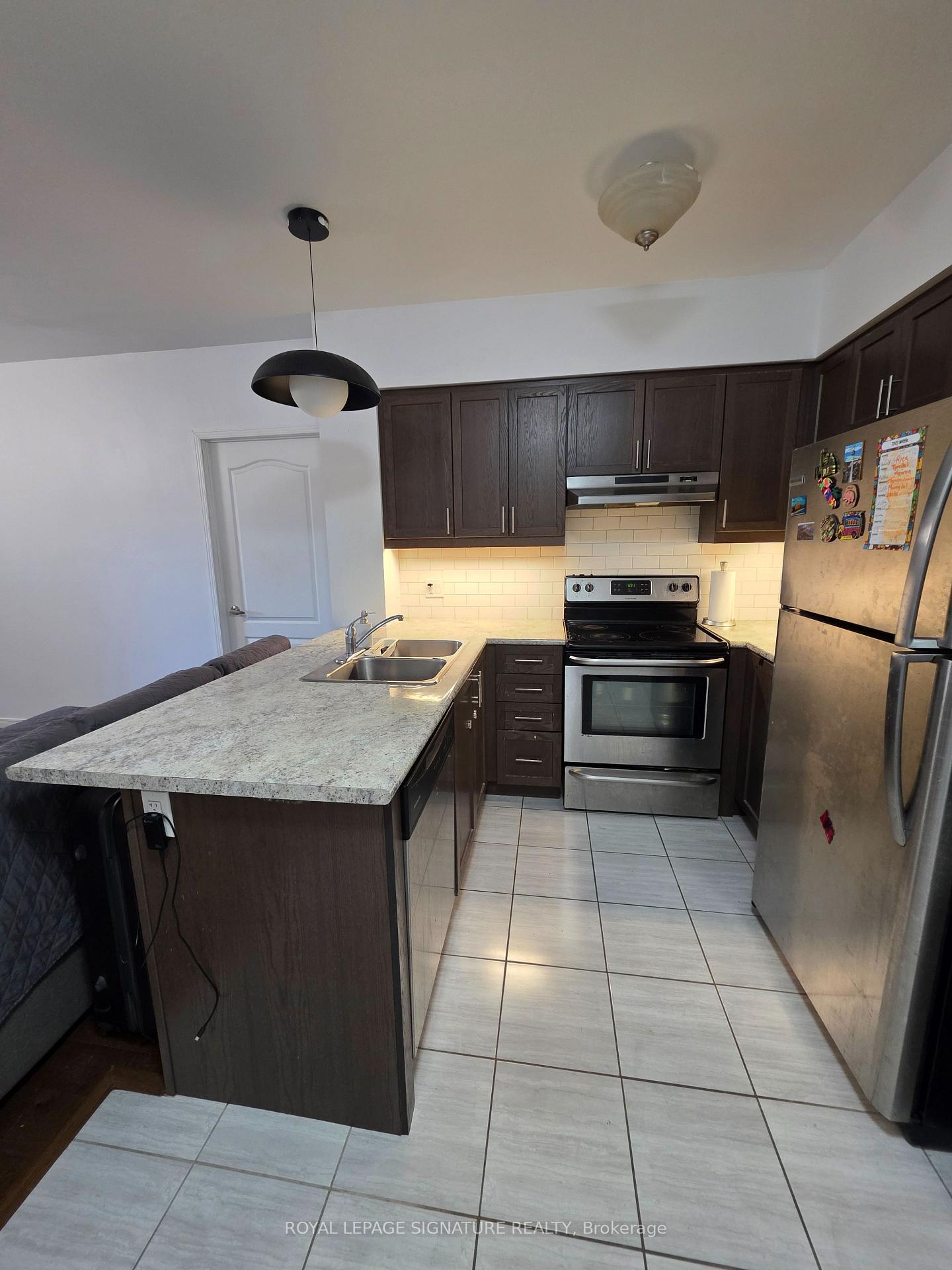 Photo 45 of Unit 102, 910 Wentworth Street, Peterborough, Otonabee Ward 1 — HOMEH