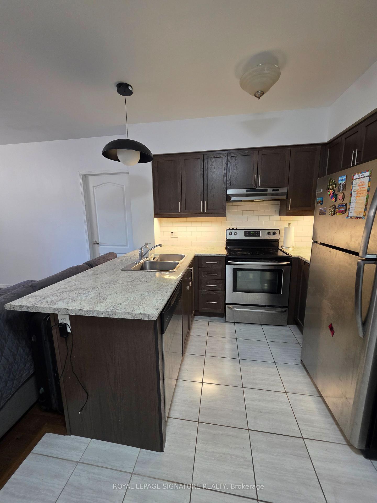 Photo 46 of Unit 102, 910 Wentworth Street, Peterborough, Otonabee Ward 1 — HOMEH