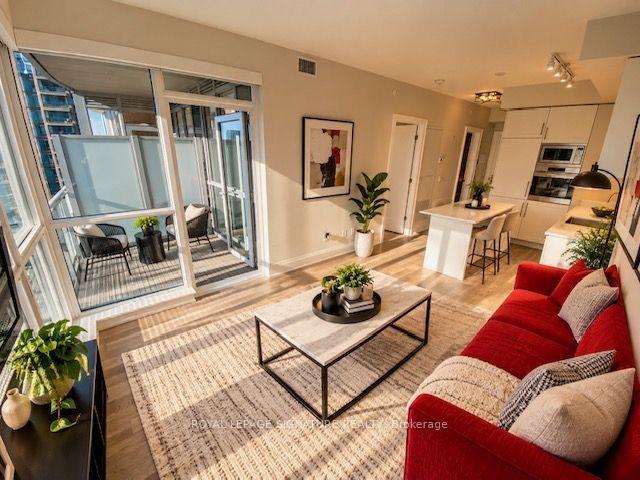 Photo 2 of Unit 1003, 88 Cumberland Street, Toronto, The Annex — HOMEH