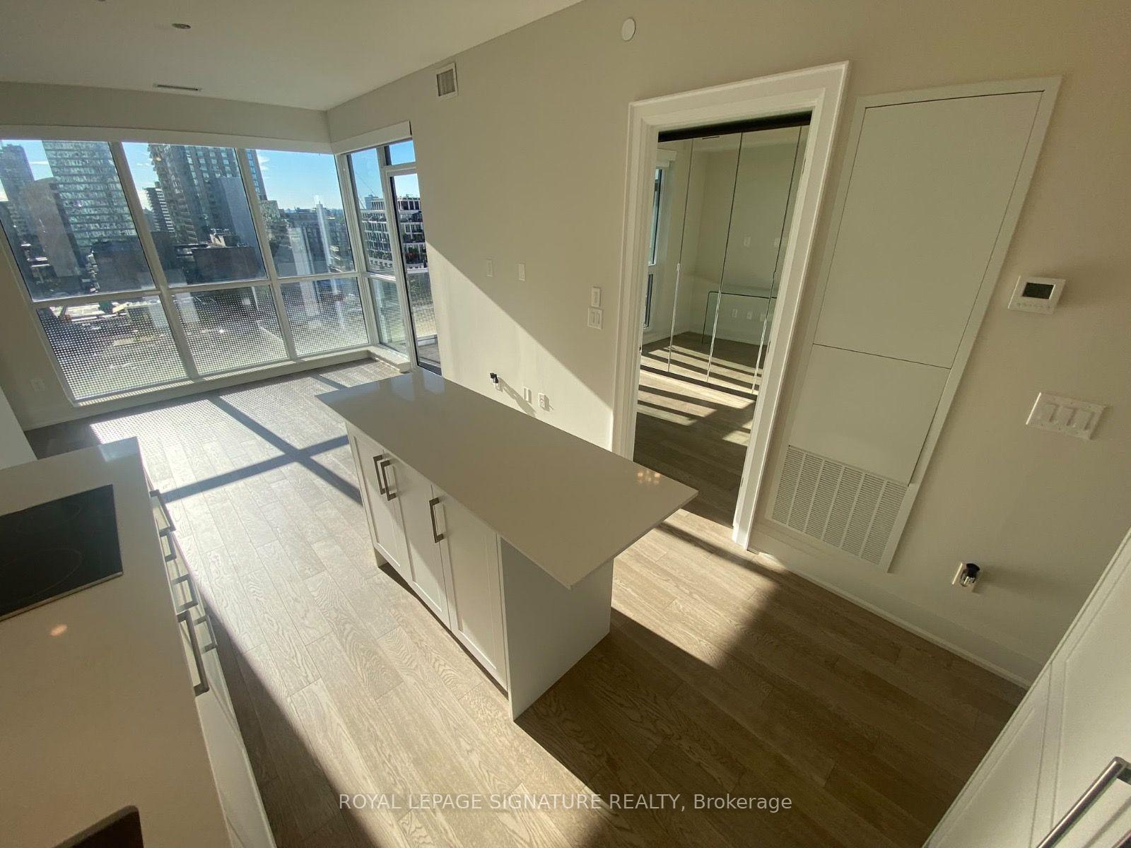 Photo 9 of Unit 1003, 88 Cumberland Street, Toronto, The Annex — HOMEH