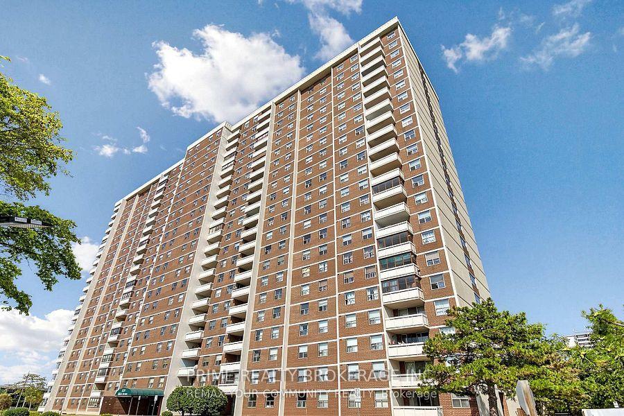 Front of Unit 807, 205 Hilda Avenue