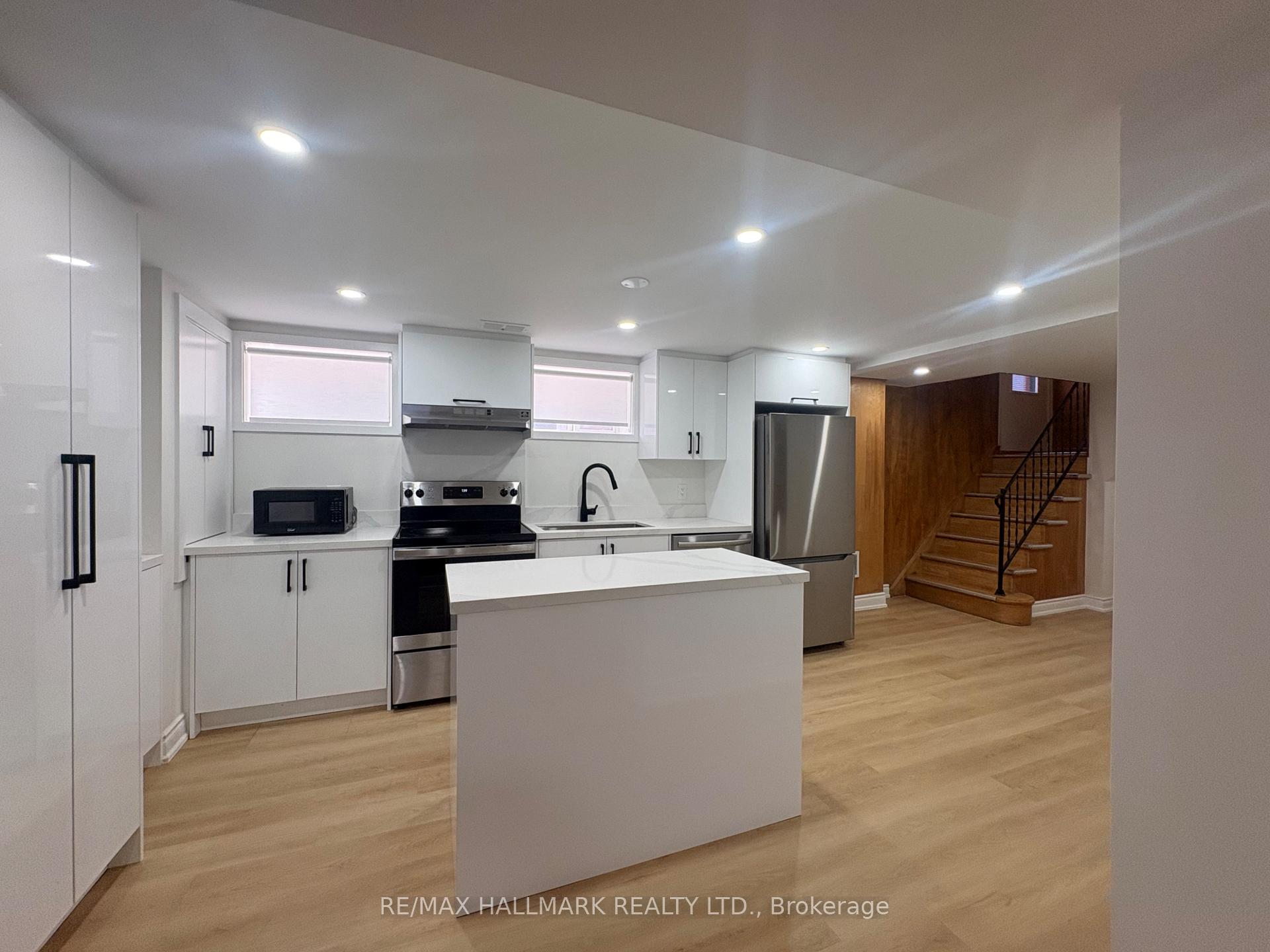 Photo 11 of Unit LOWER, 67 Saskatoon Drive, Etobicoke, Kingsview Village-The Westway — HOMEH
