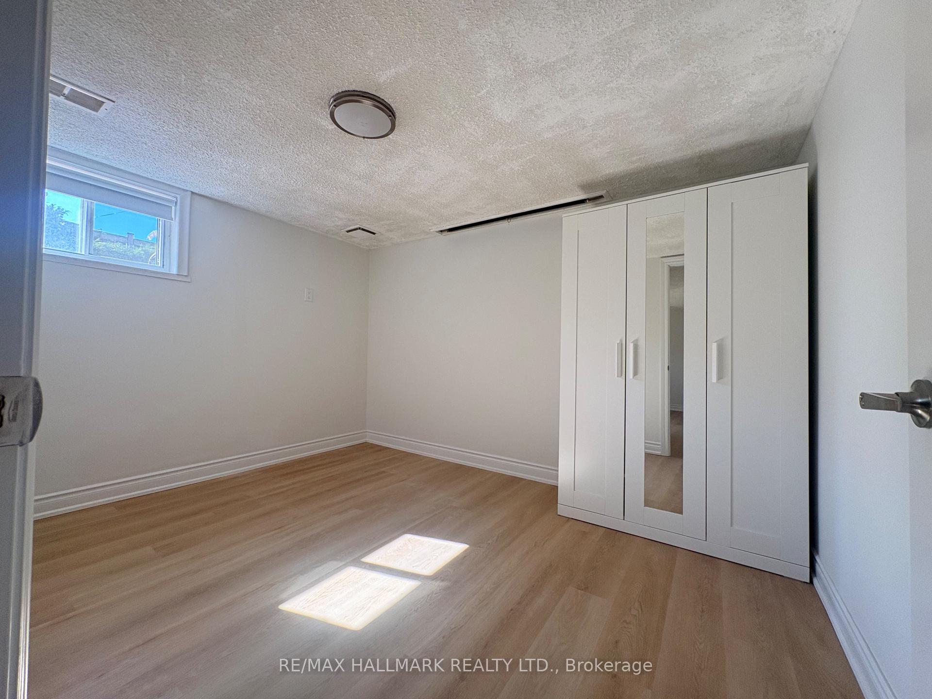 Photo 17 of Unit LOWER, 67 Saskatoon Drive, Etobicoke, Kingsview Village-The Westway — HOMEH