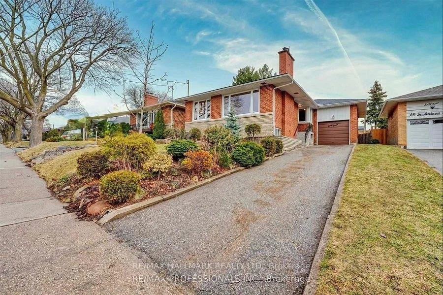 Photo 1 of Unit LOWER, 67 Saskatoon Drive, Etobicoke, Kingsview Village-The Westway — HOMEH