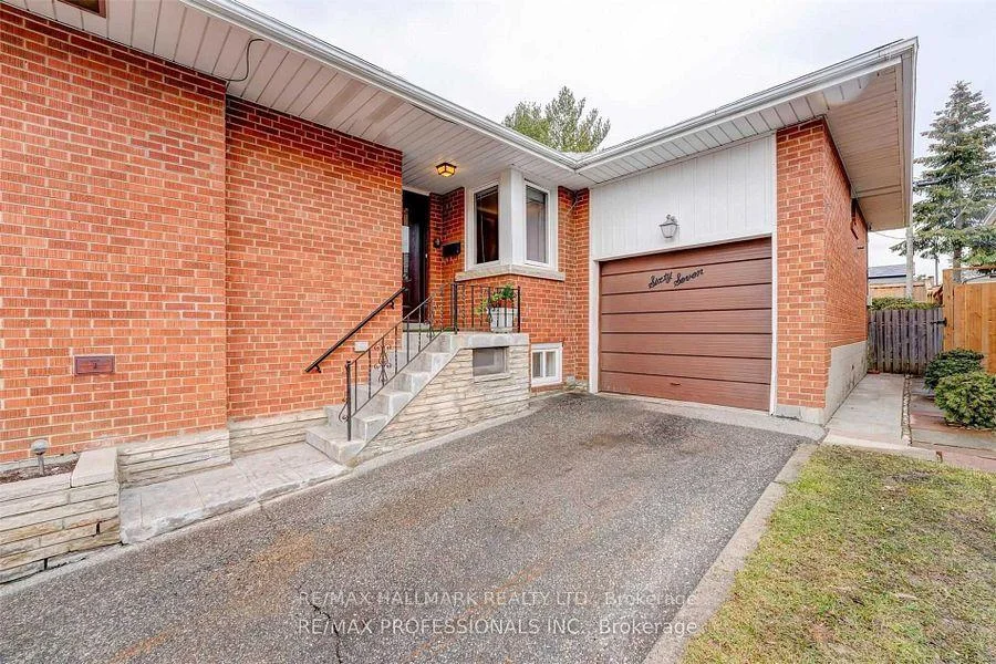 Photo 2 of Unit LOWER, 67 Saskatoon Drive, Etobicoke, Kingsview Village-The Westway — HOMEH