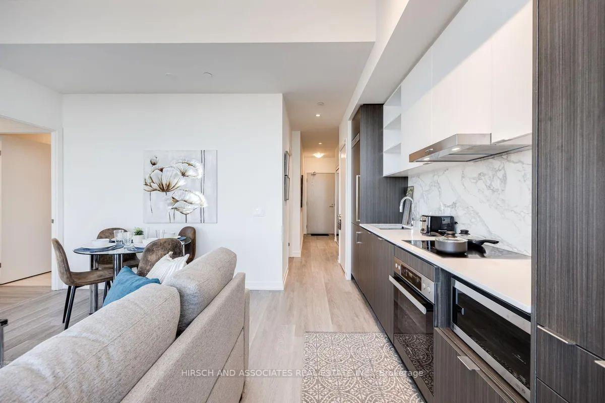Photo 2 of Unit 6105, 55 Cooper Street, Toronto, Waterfront Communities — HOMEH