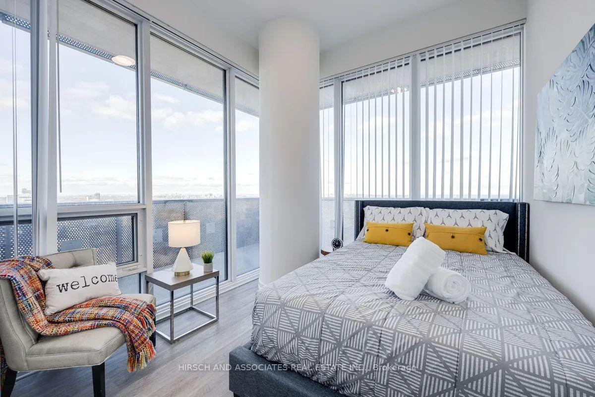 Photo 6 of Unit 6105, 55 Cooper Street, Toronto, Waterfront Communities — HOMEH