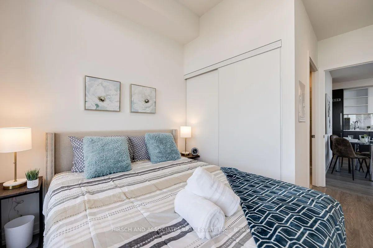 Photo 9 of Unit 6105, 55 Cooper Street, Toronto, Waterfront Communities — HOMEH