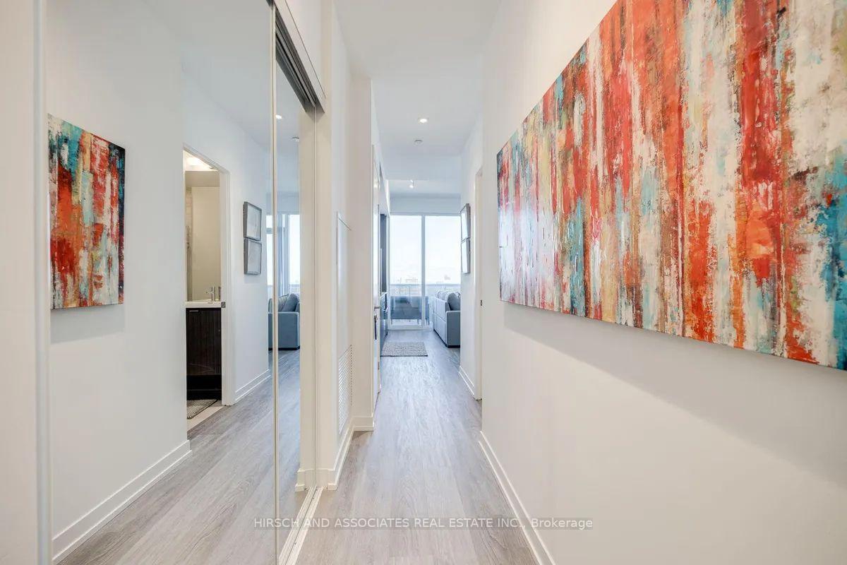 Photo 11 of Unit 6105, 55 Cooper Street, Toronto, Waterfront Communities — HOMEH