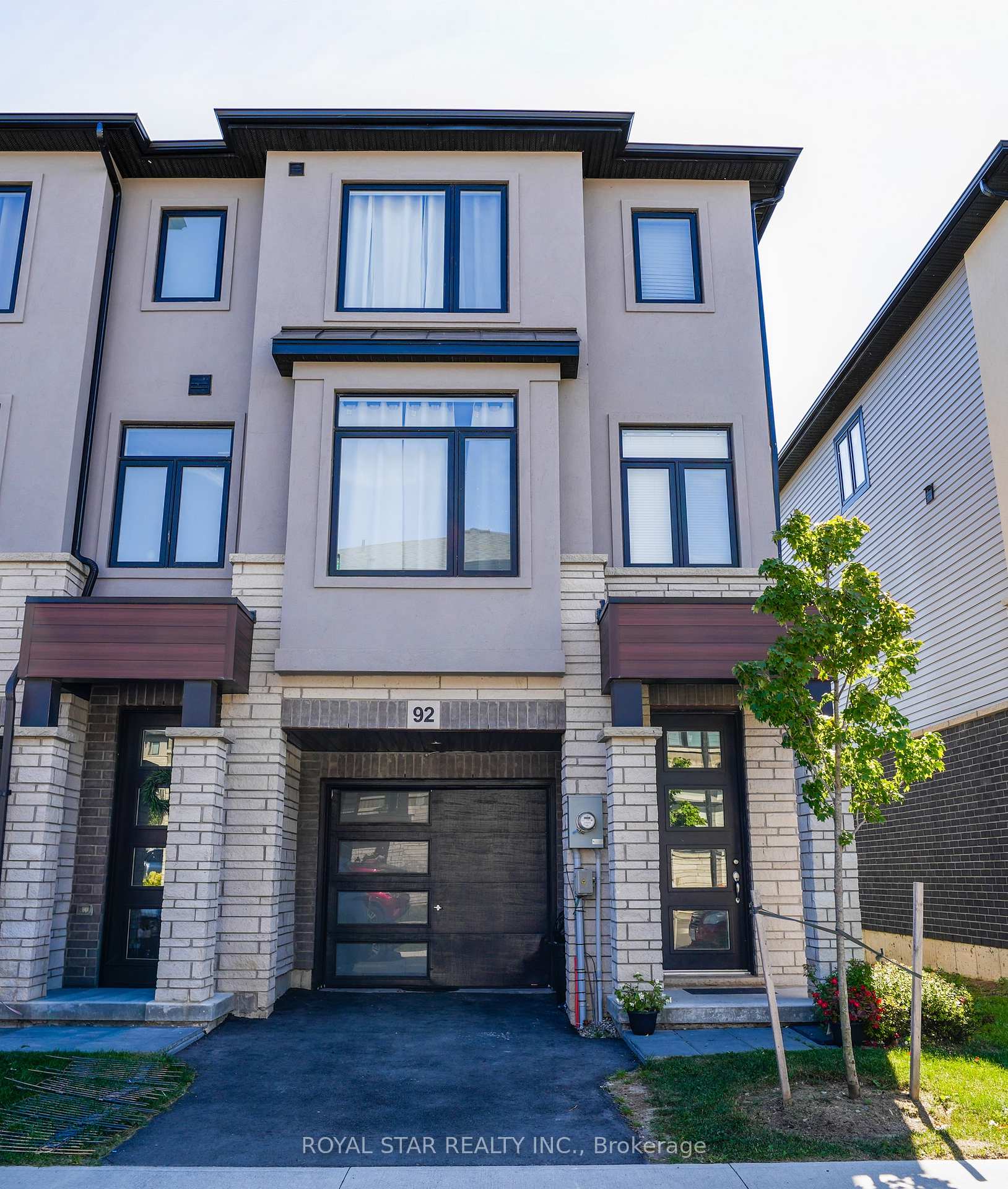 Photo 2 of Unit 92, 155 Equestrian Way, Cambridge, Preston Heights — HOMEH