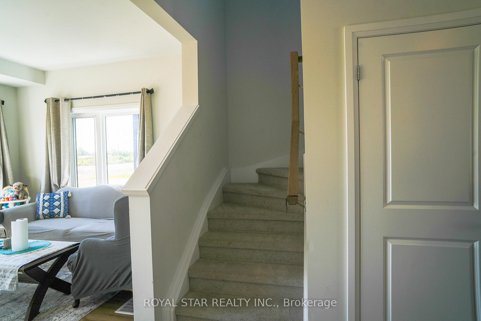 Photo 12 of Unit 92, 155 Equestrian Way, Cambridge, Preston Heights — HOMEH