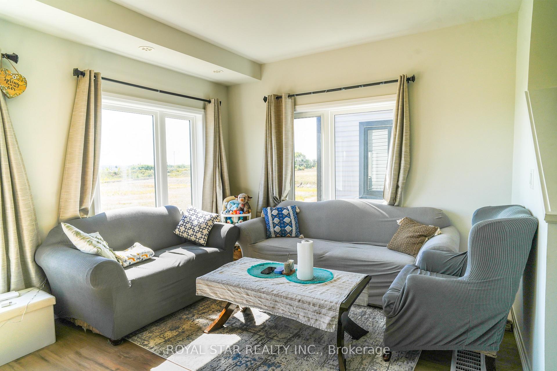 Photo 13 of Unit 92, 155 Equestrian Way, Cambridge, Preston Heights — HOMEH