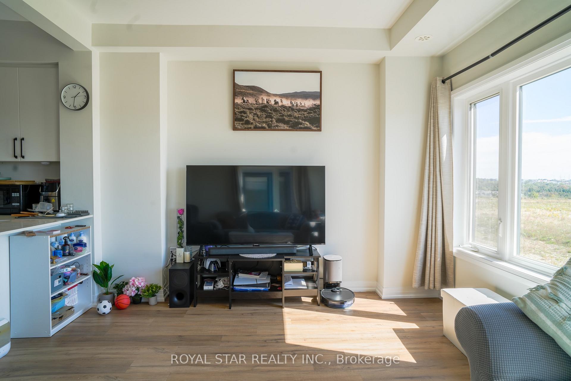 Photo 14 of Unit 92, 155 Equestrian Way, Cambridge, Preston Heights — HOMEH
