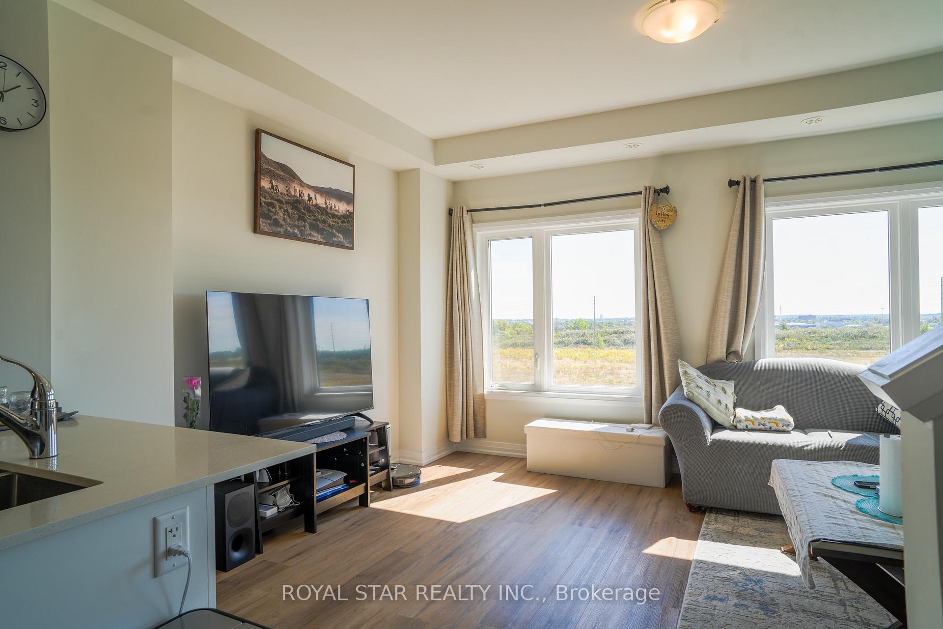 Photo 16 of Unit 92, 155 Equestrian Way, Cambridge, Preston Heights — HOMEH
