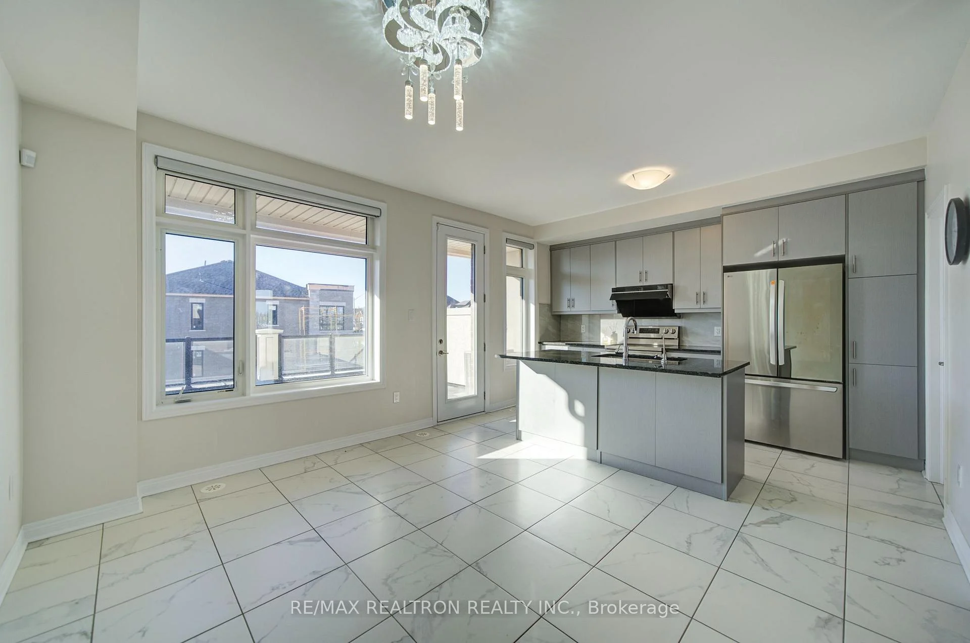 Photo 20 of 68 Johann Drive, Markham, Middlefield — HOMEH