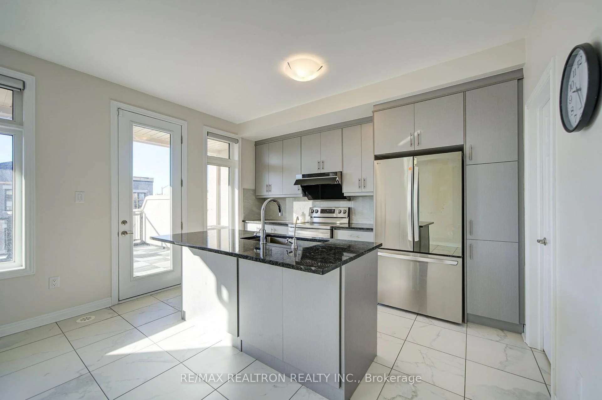 Photo 22 of 68 Johann Drive, Markham, Middlefield — HOMEH