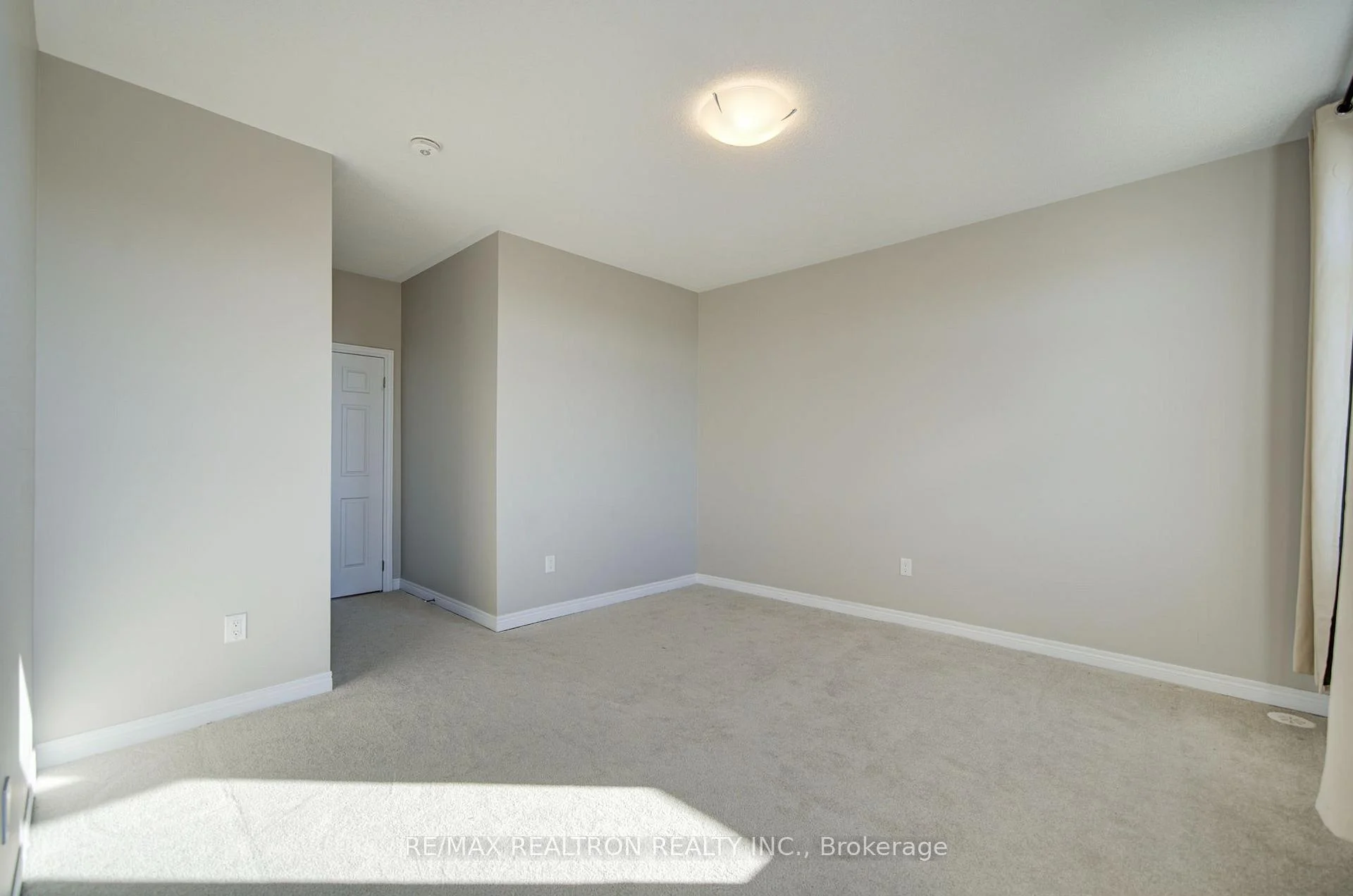 Photo 36 of 68 Johann Drive, Markham, Middlefield — HOMEH