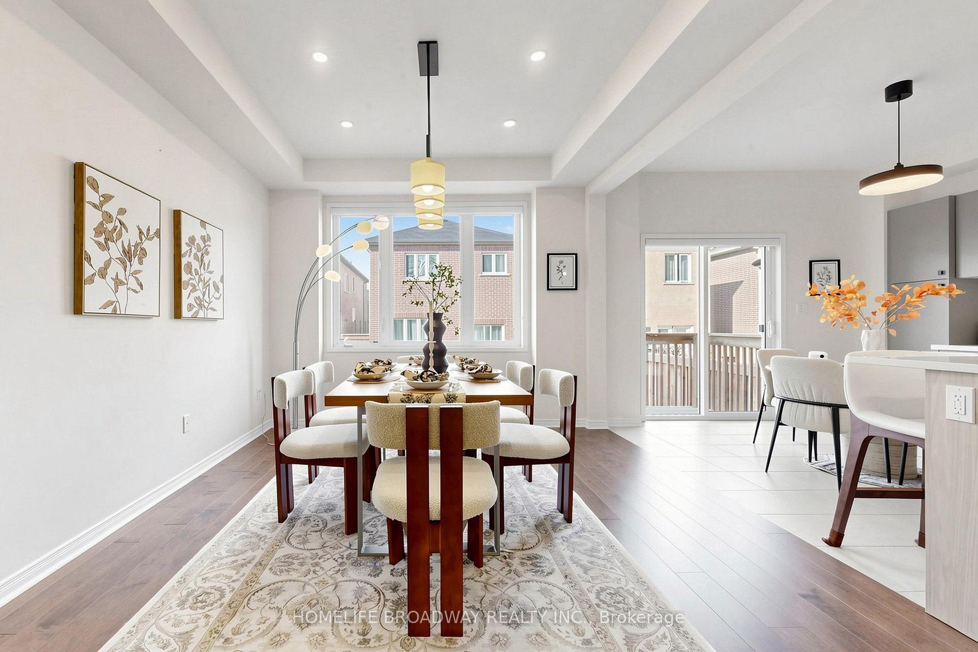 Photo 8 of 112 Ness Drive, Richmond Hill, Rural Richmond Hill — HOMEH