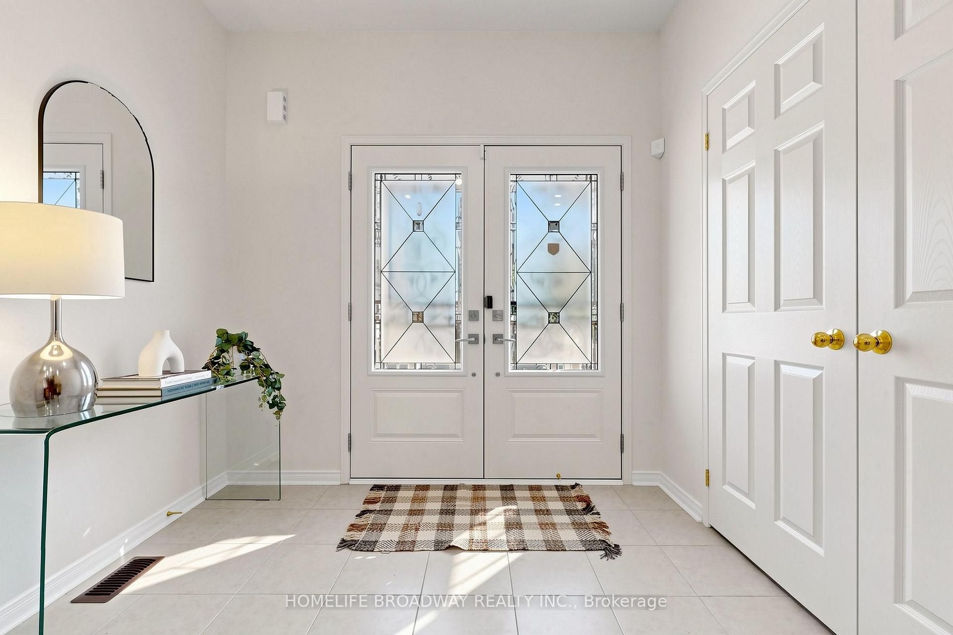 Photo 18 of 112 Ness Drive, Richmond Hill, Rural Richmond Hill — HOMEH