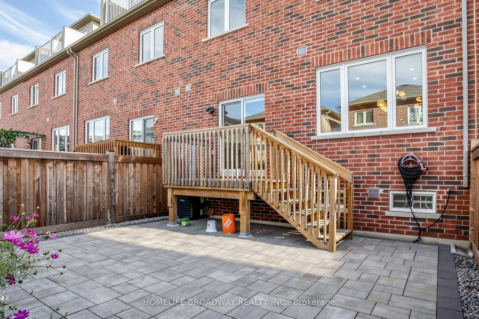 Photo 37 of 112 Ness Drive, Richmond Hill, Rural Richmond Hill — HOMEH