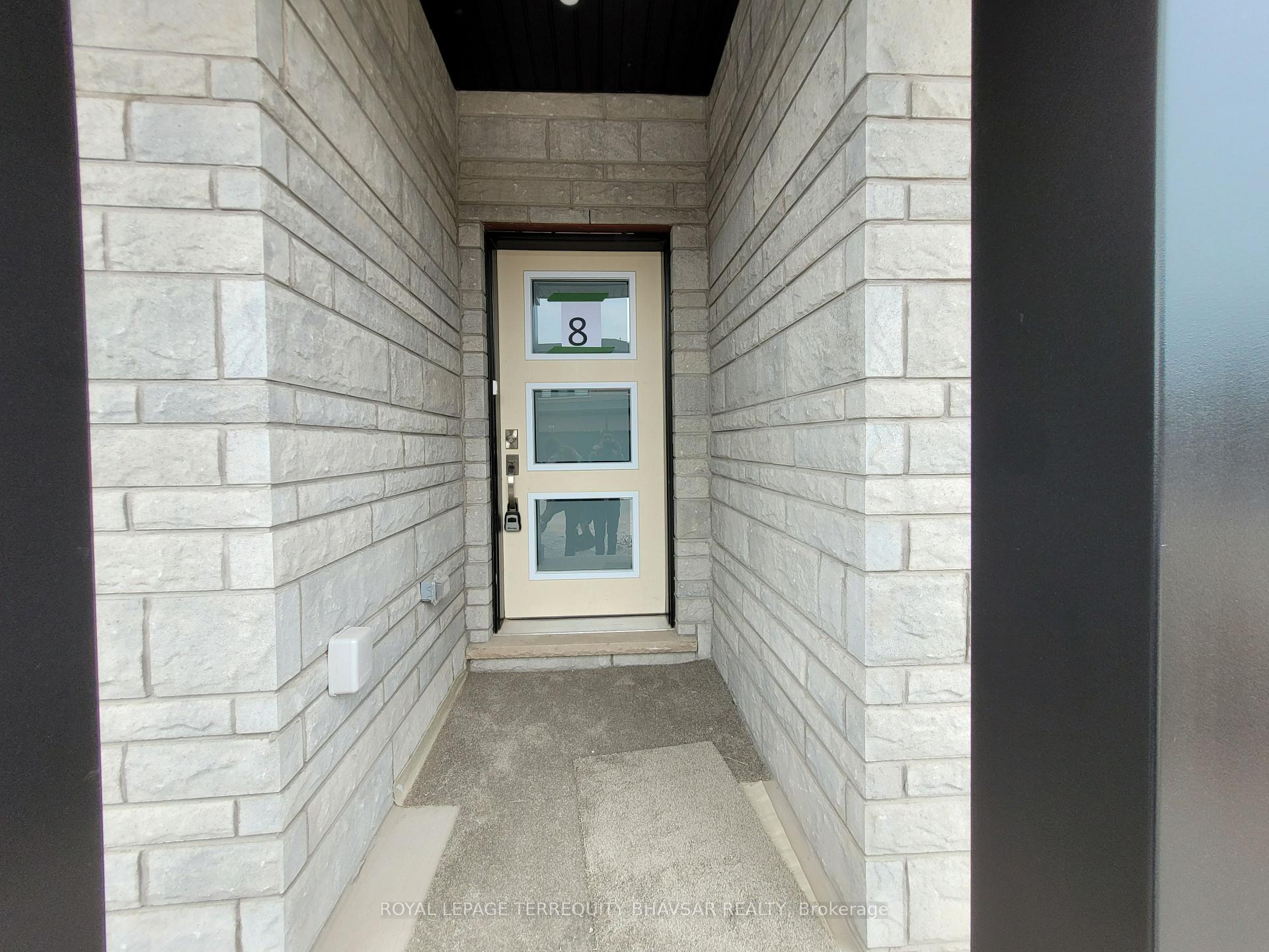 Photo 5 of Unit 8, 4552 Portage Road, Niagara Falls, Cherrywood — HOMEH