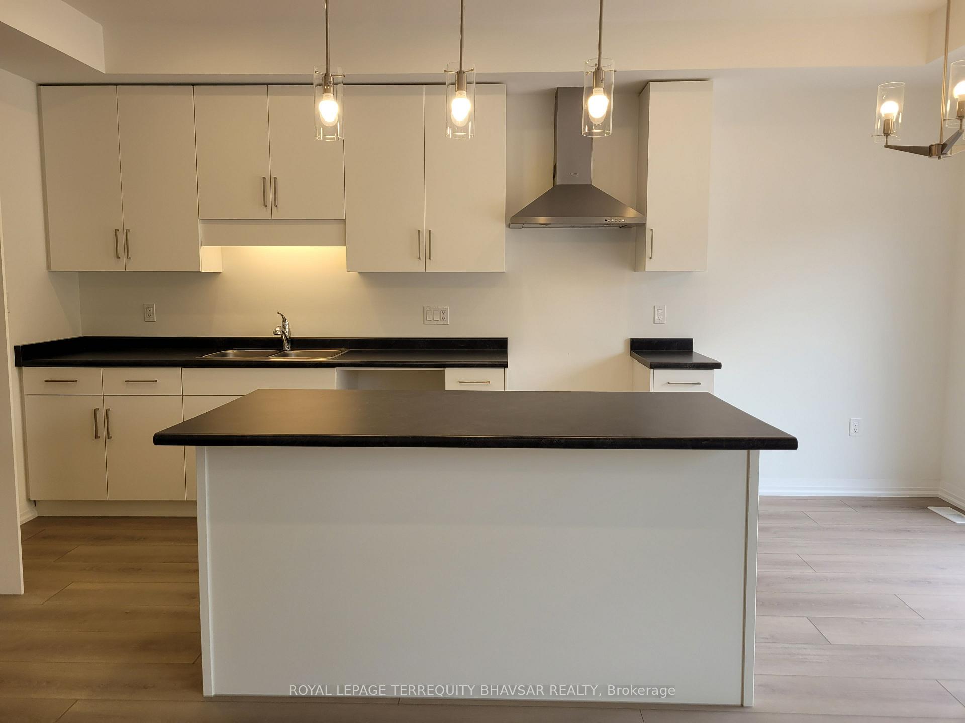 Photo 25 of Unit 8, 4552 Portage Road, Niagara Falls, Cherrywood — HOMEH
