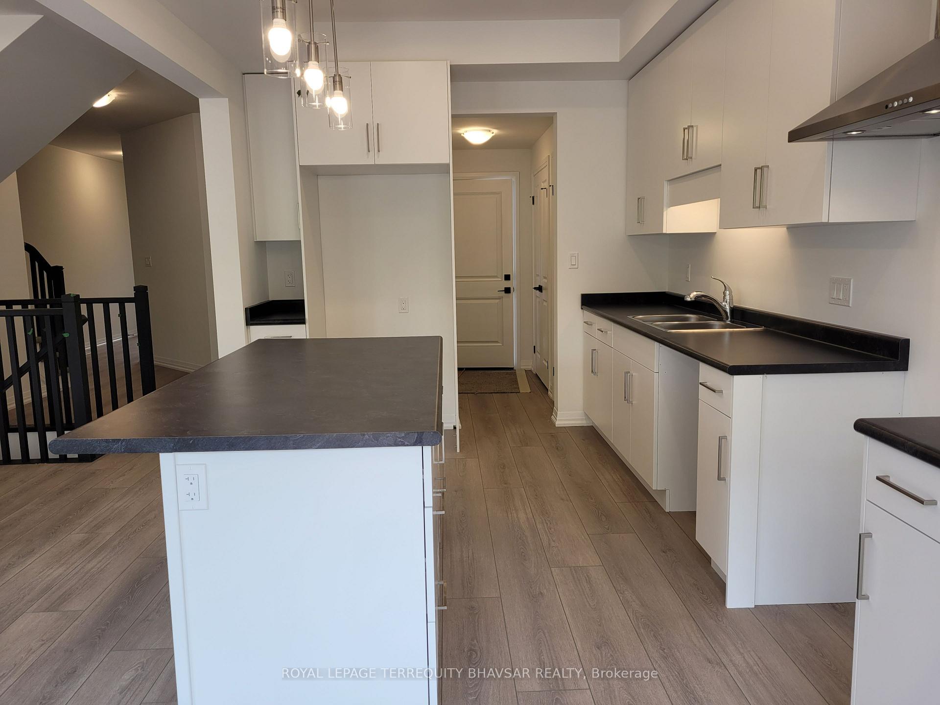 Photo 29 of Unit 8, 4552 Portage Road, Niagara Falls, Cherrywood — HOMEH