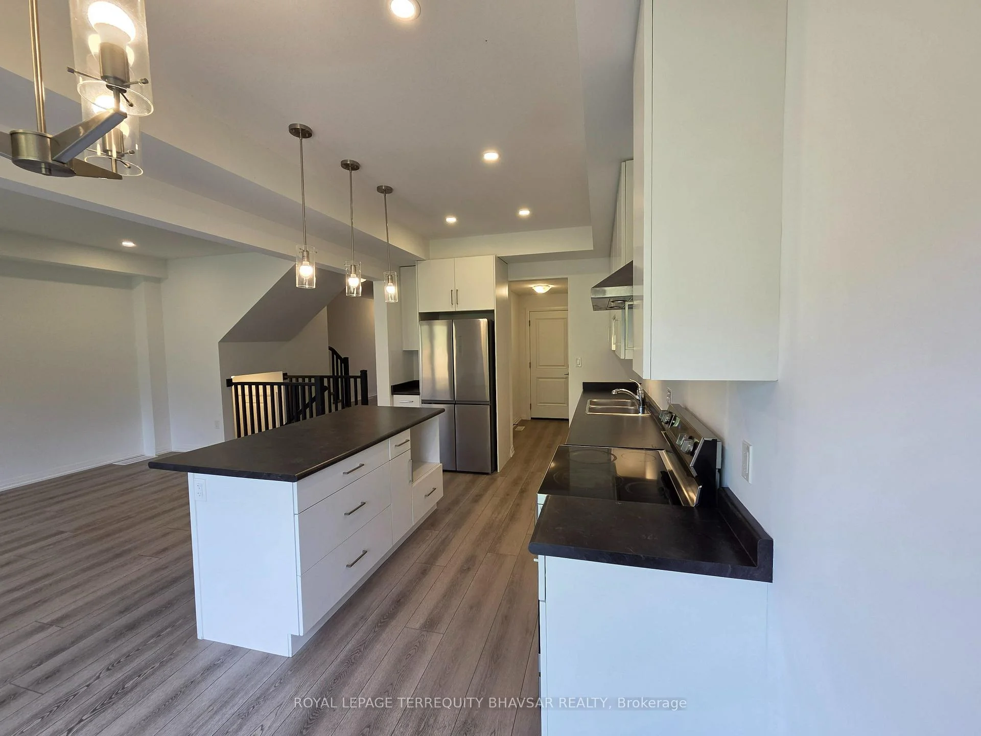 Photo 22 of Unit 8, 4552 Portage Road, Niagara Falls, Cherrywood — HOMEH