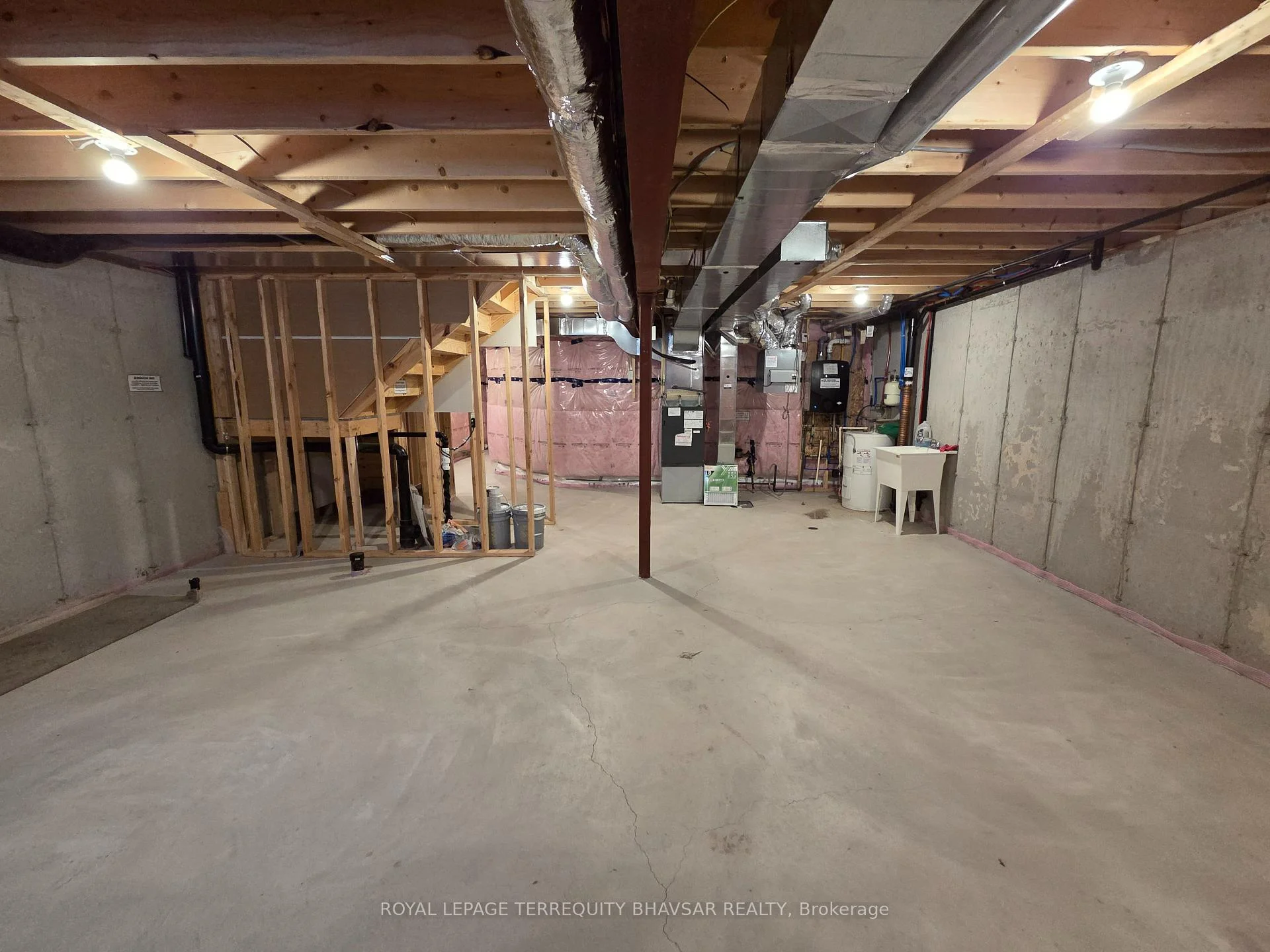 Photo 79 of Unit 8, 4552 Portage Road, Niagara Falls, Cherrywood — HOMEH