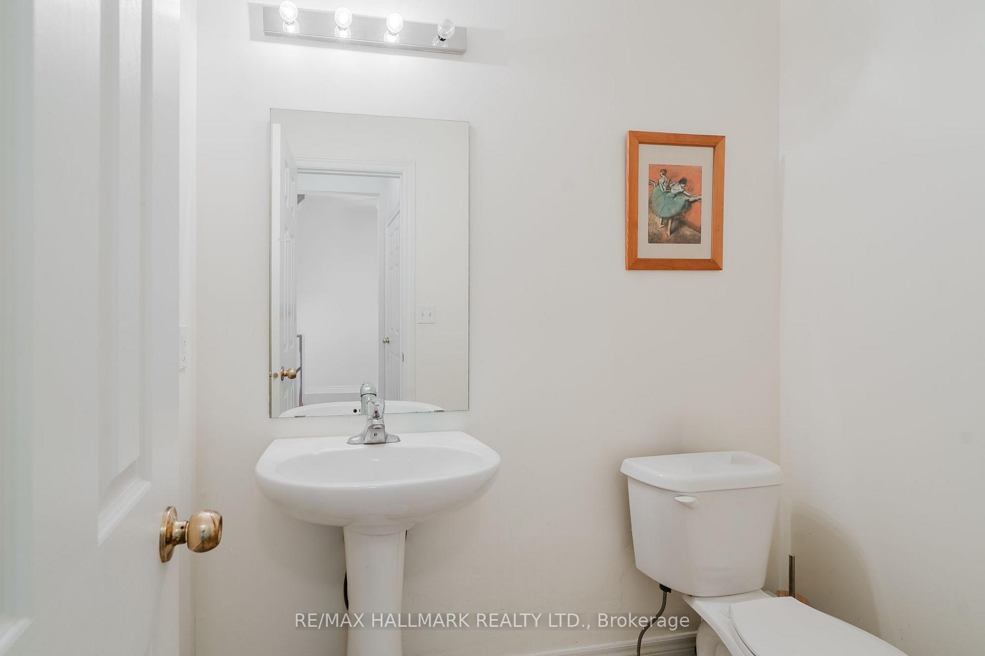 Photo 10 of 24 Carnahan Terrace, Toronto, East End-Danforth — HOMEH