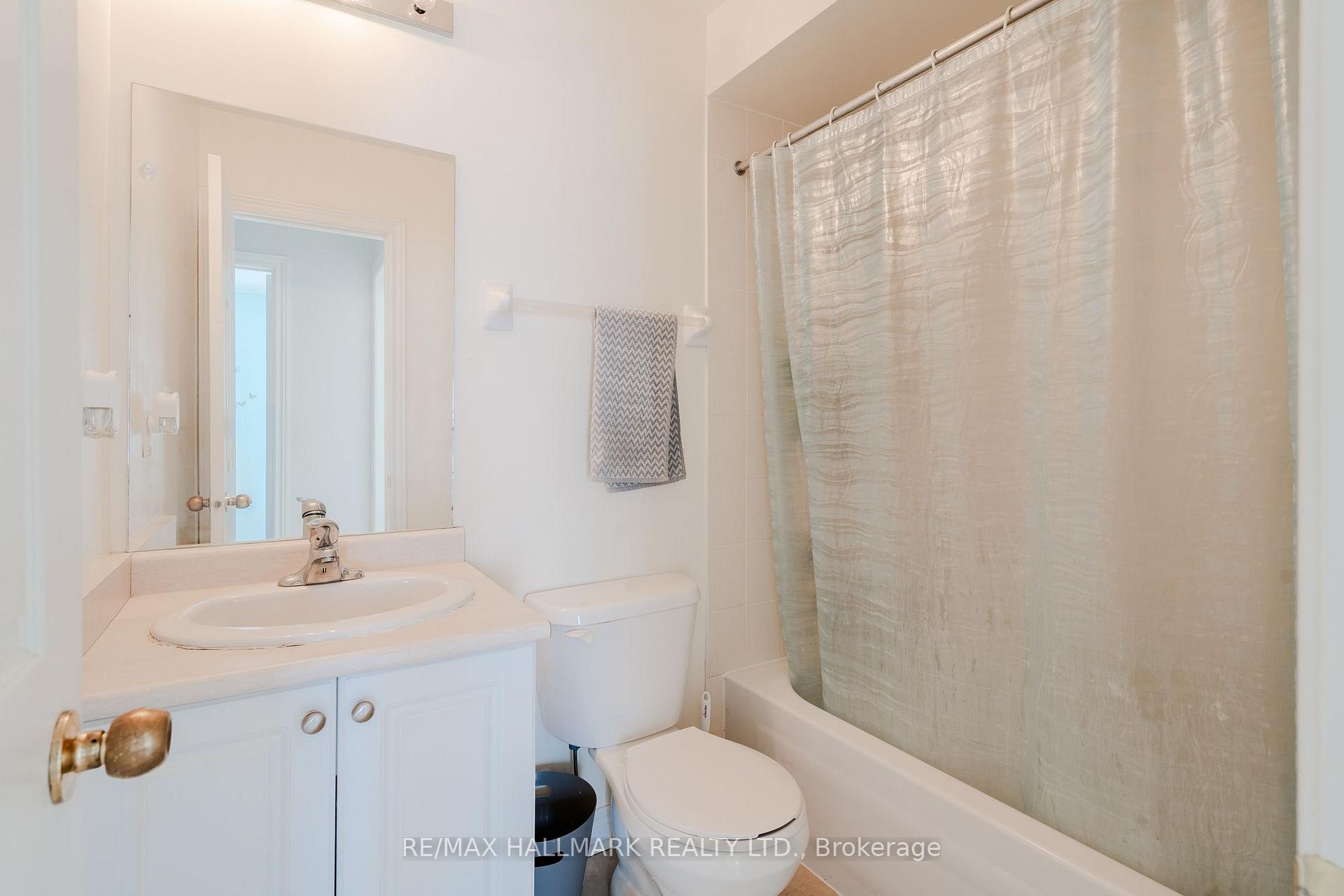Photo 13 of 24 Carnahan Terrace, Toronto, East End-Danforth — HOMEH