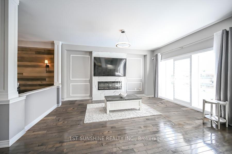Photo 2 of 166 Irwin Avenue, Hamilton, Meadowlands — HOMEH