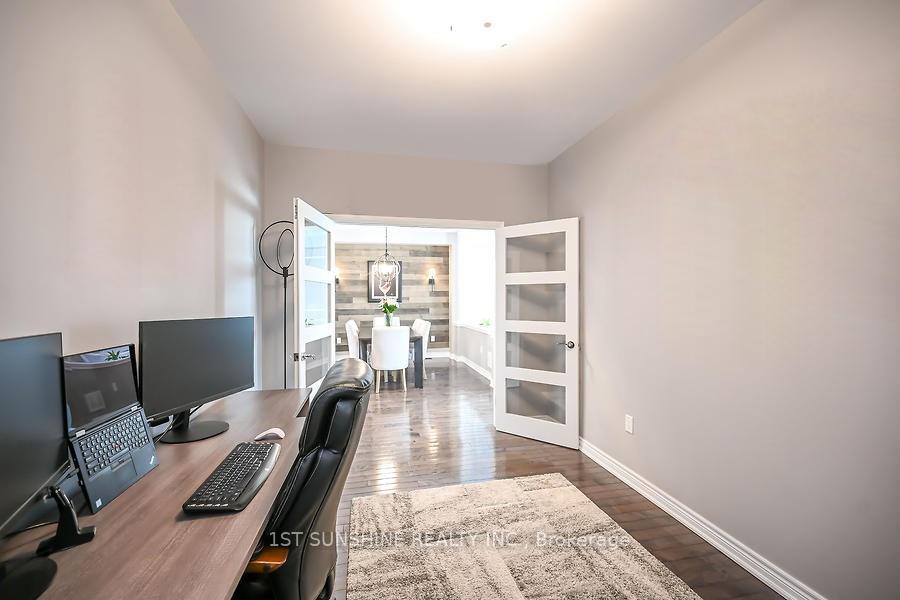 Photo 5 of 166 Irwin Avenue, Hamilton, Meadowlands — HOMEH