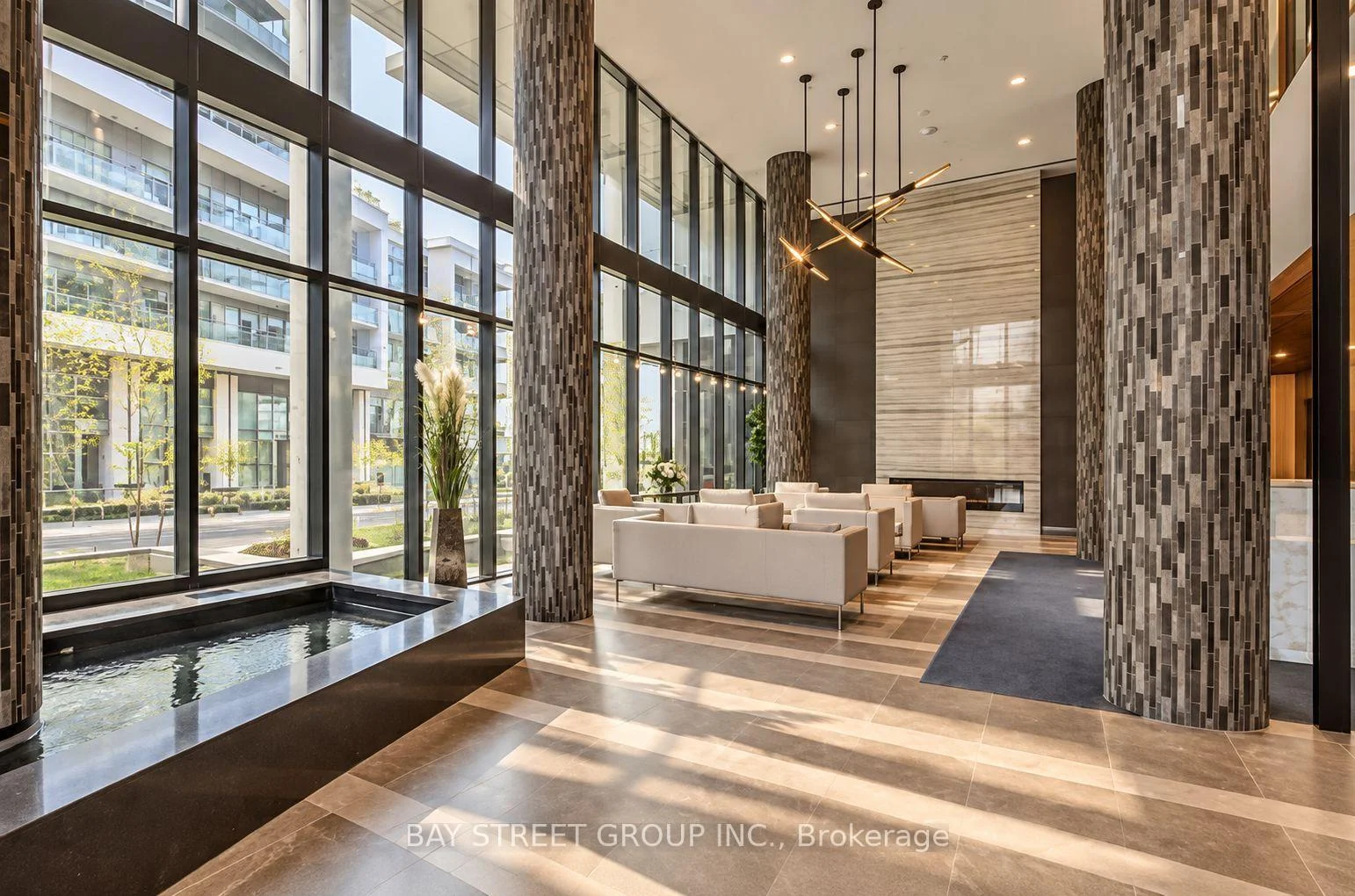 Photo 9 of Unit #407, 39 annie craig Drive, Etobicoke, Mimico — HOMEH