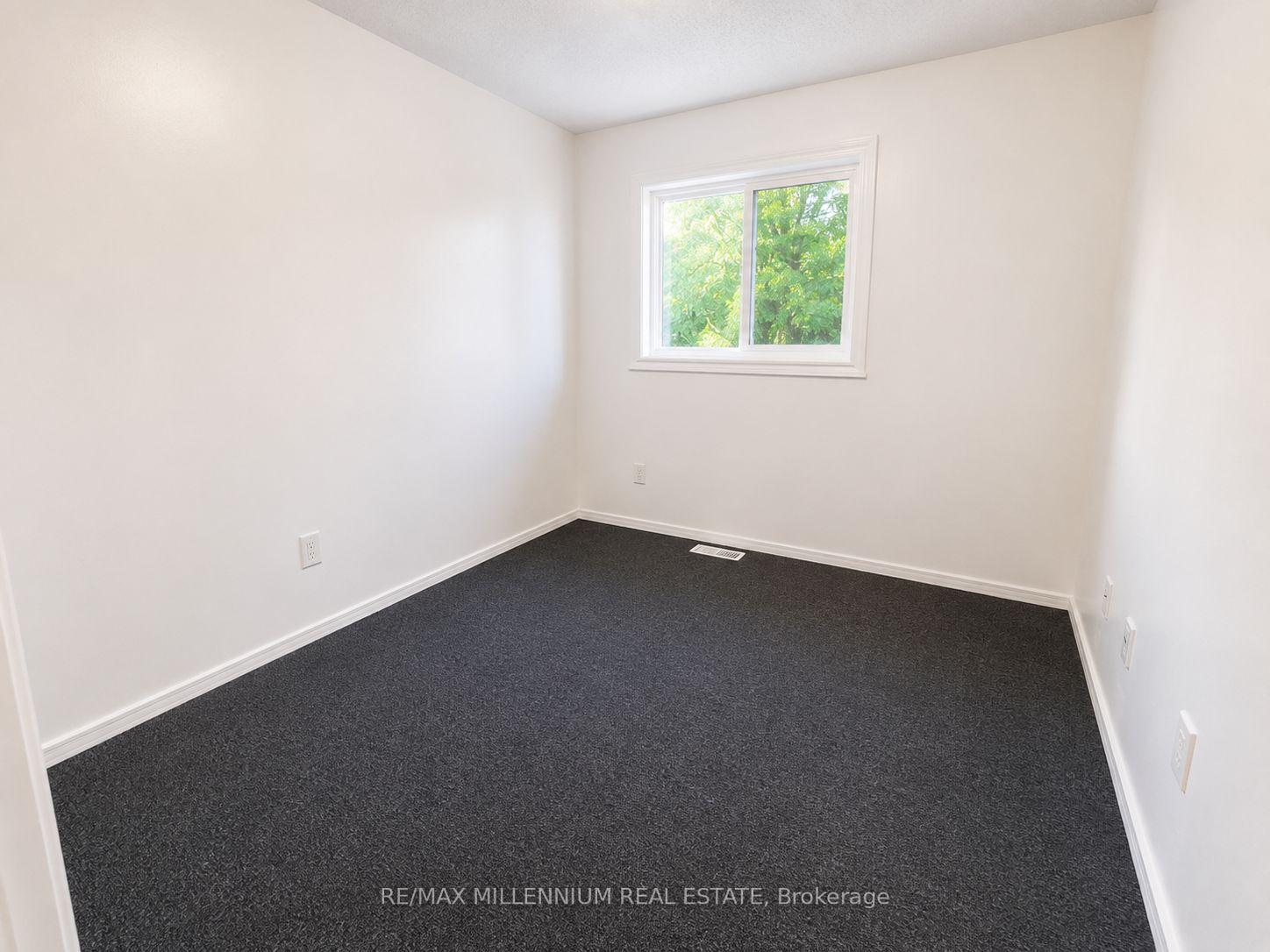 Photo 5 of Unit 24, 414 Stone Road, Guelph, Clairfields/Hanlon Business Park — HOMEH