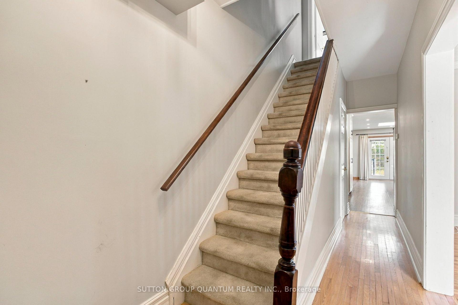 Photo 5 of 18 Albani Street, Etobicoke, Mimico — HOMEH