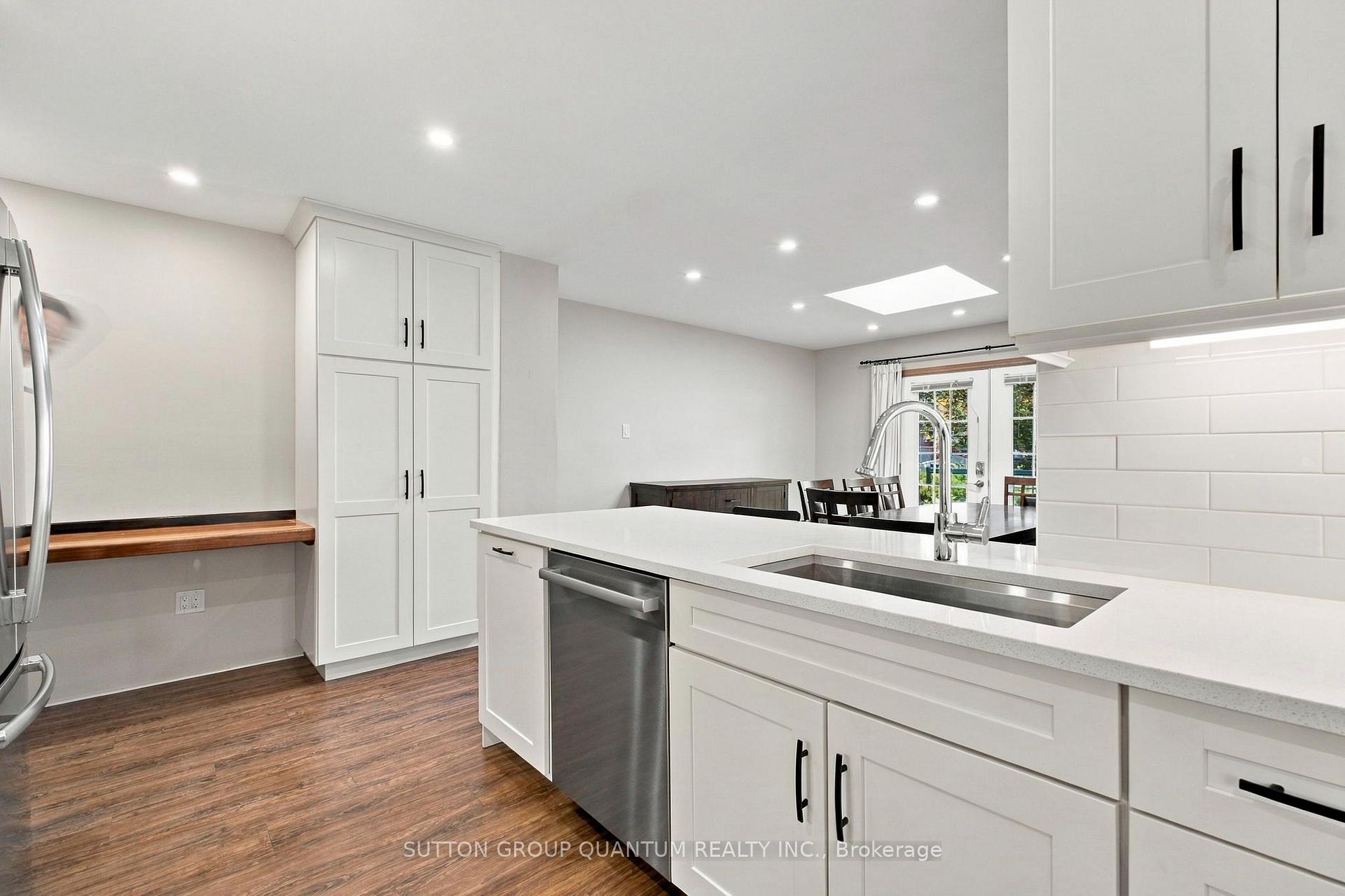 Photo 12 of 18 Albani Street, Etobicoke, Mimico — HOMEH