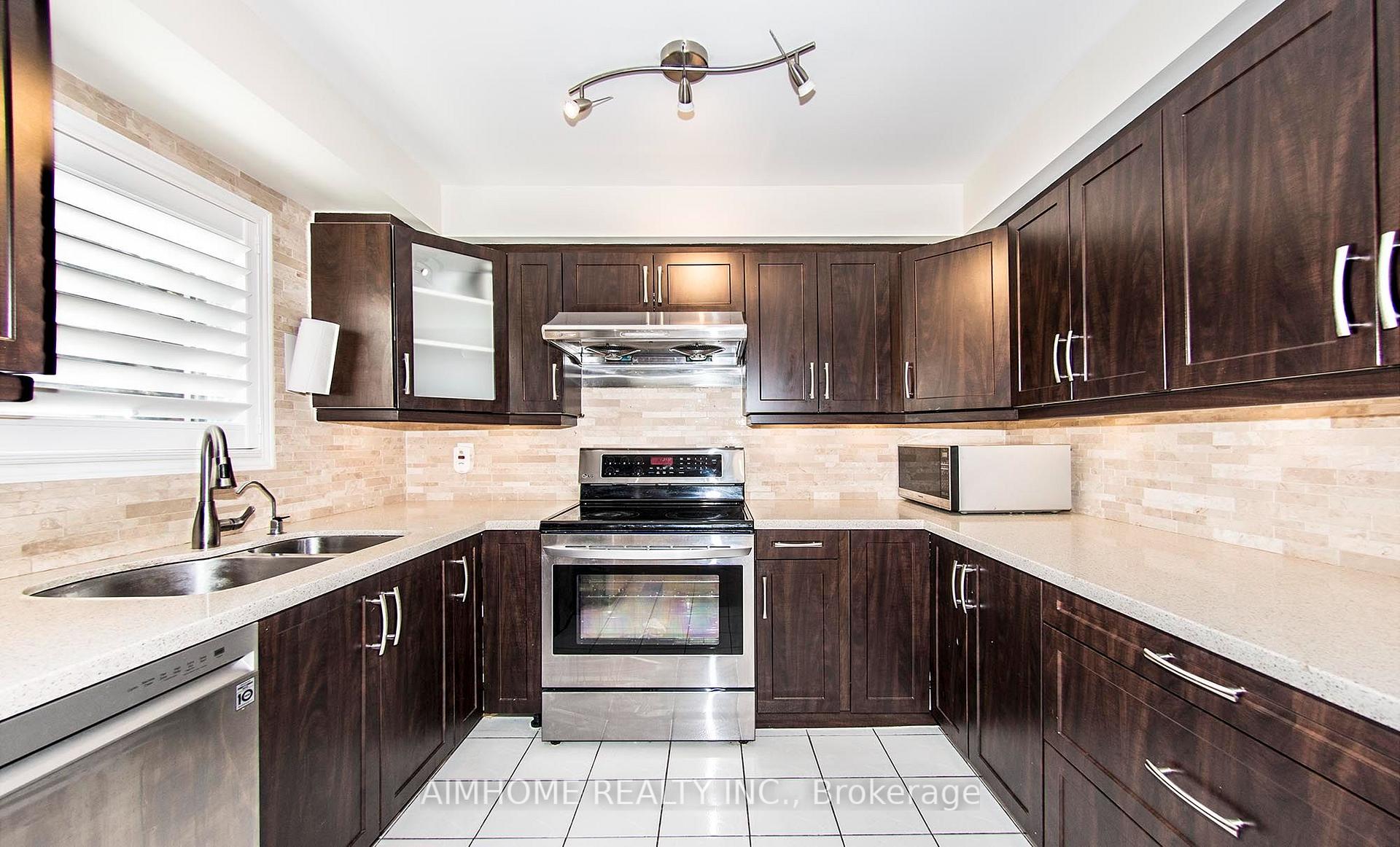 Photo 9 of 1122 Glen Valley Road, Oakville, West Oak Trails — HOMEH