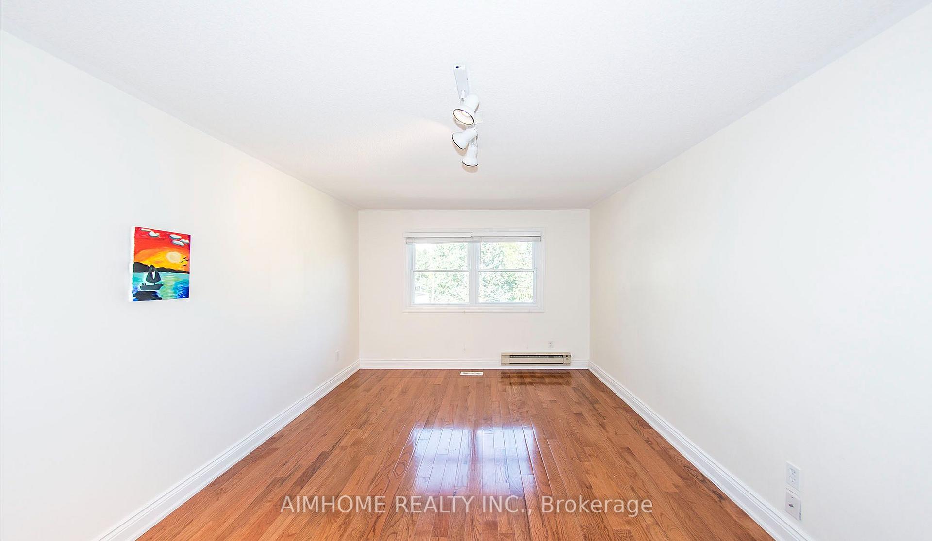 Photo 17 of 1122 Glen Valley Road, Oakville, West Oak Trails — HOMEH