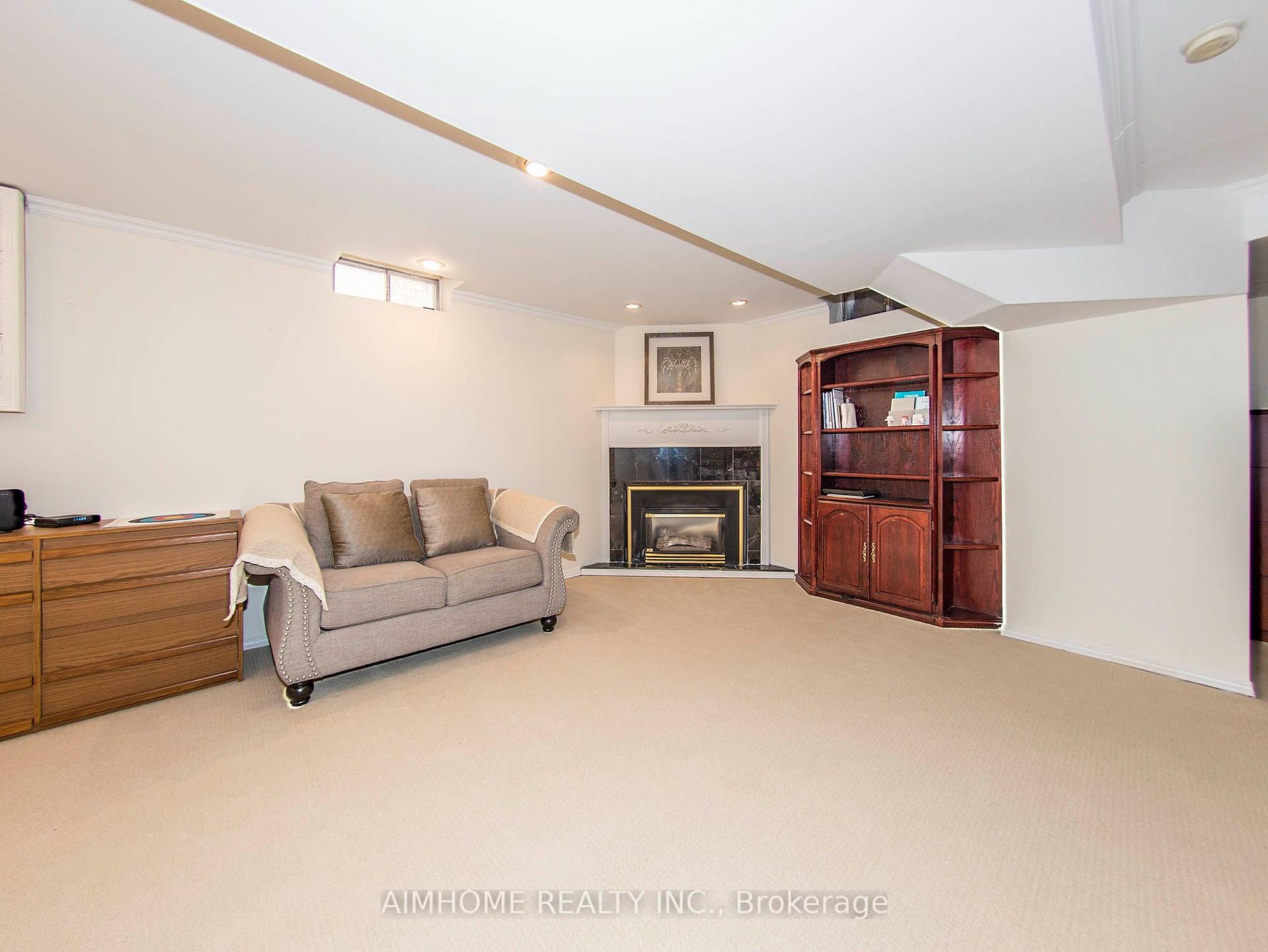 Photo 22 of 1122 Glen Valley Road, Oakville, West Oak Trails — HOMEH