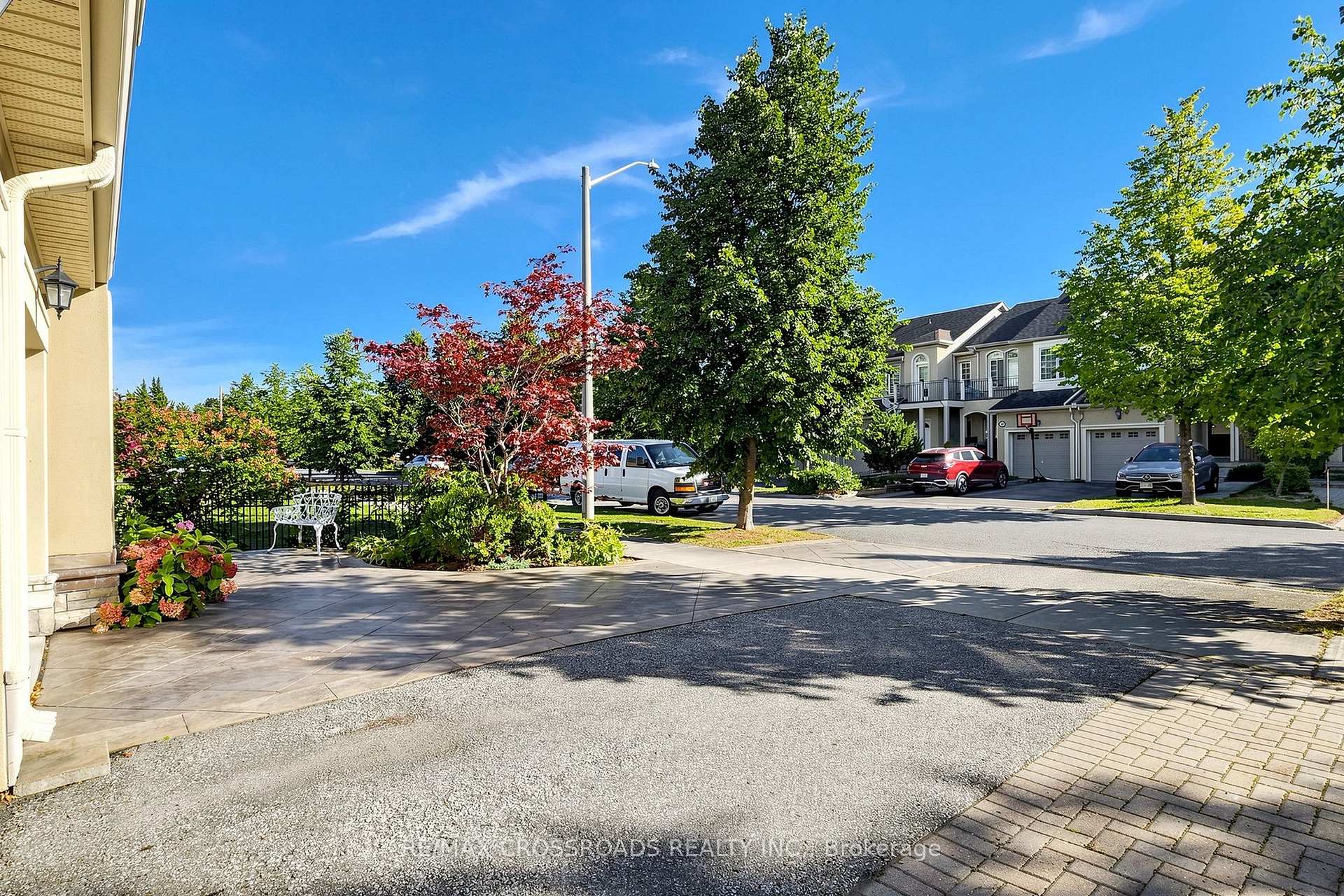 Photo 7 of 74 Romance Drive, Richmond Hill, Rouge Woods — HOMEH