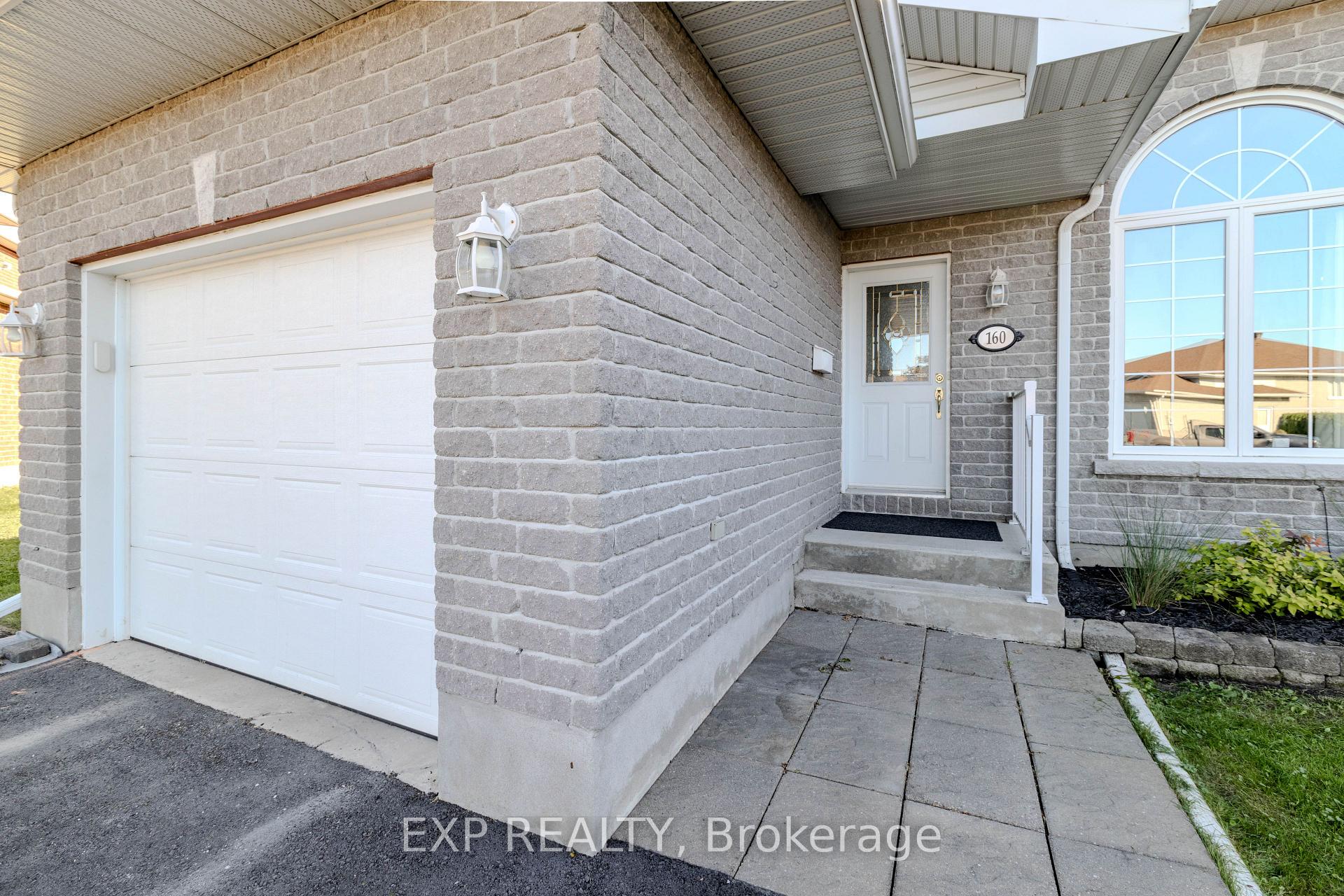Photo 2 of 160 Heritage Place, Cornwall, Cornwall — HOMEH