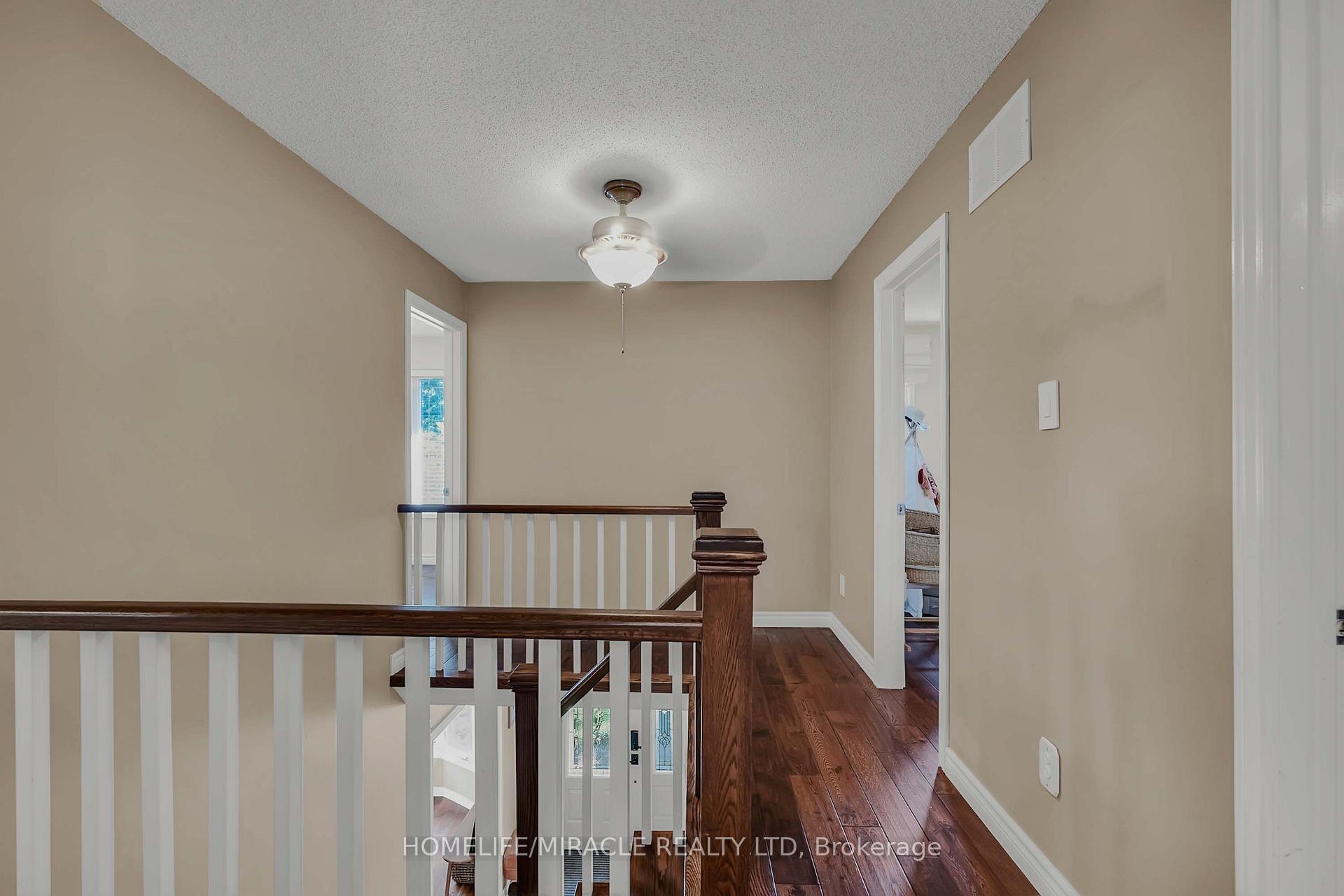Photo 20 of 9 Iris Crescent, Brampton, Snelgrove — HOMEH