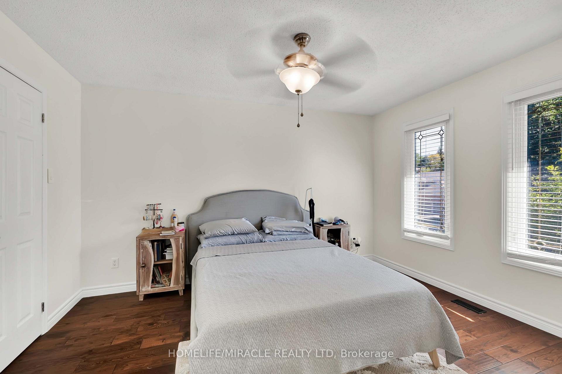 Photo 21 of 9 Iris Crescent, Brampton, Snelgrove — HOMEH