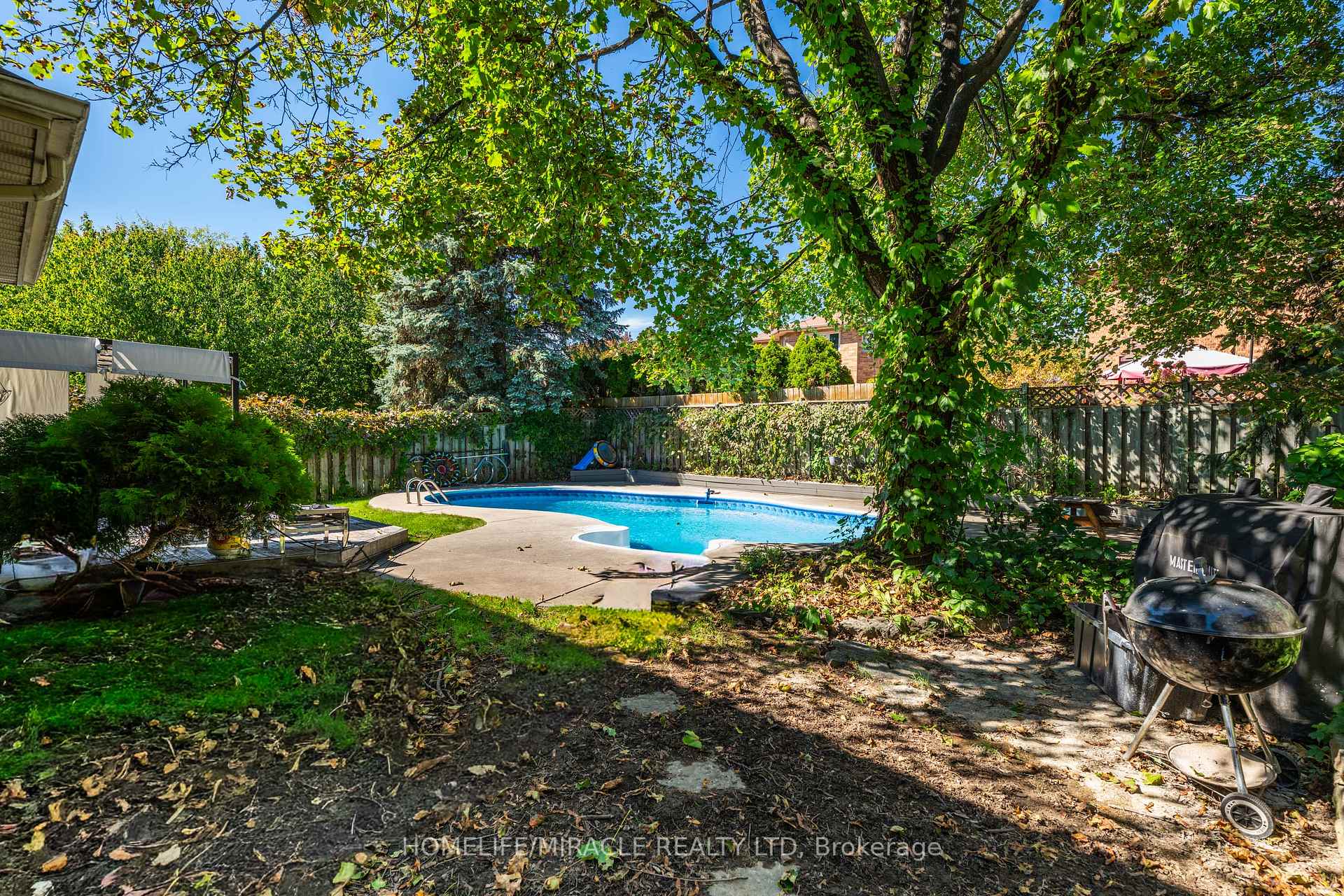Photo 45 of 9 Iris Crescent, Brampton, Snelgrove — HOMEH